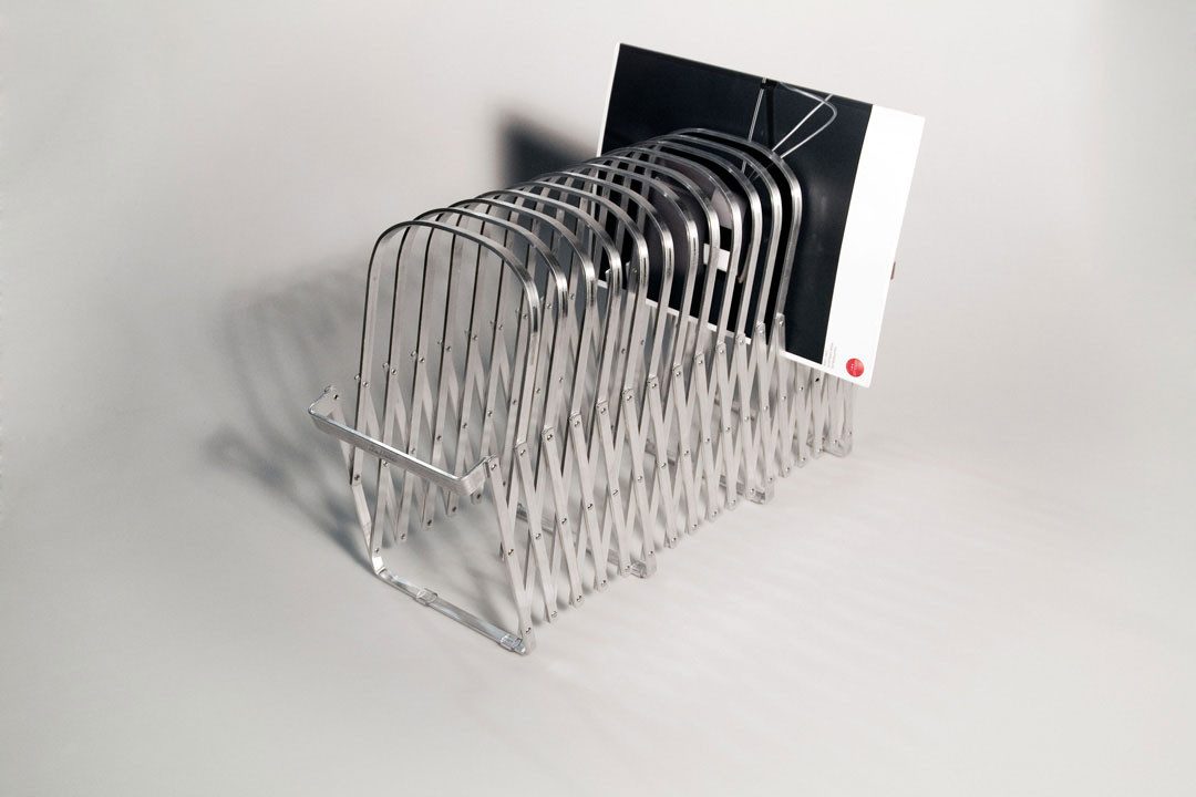 Radius Zeitungsständer Collator aus hochwertigem Aluminium (24 St)