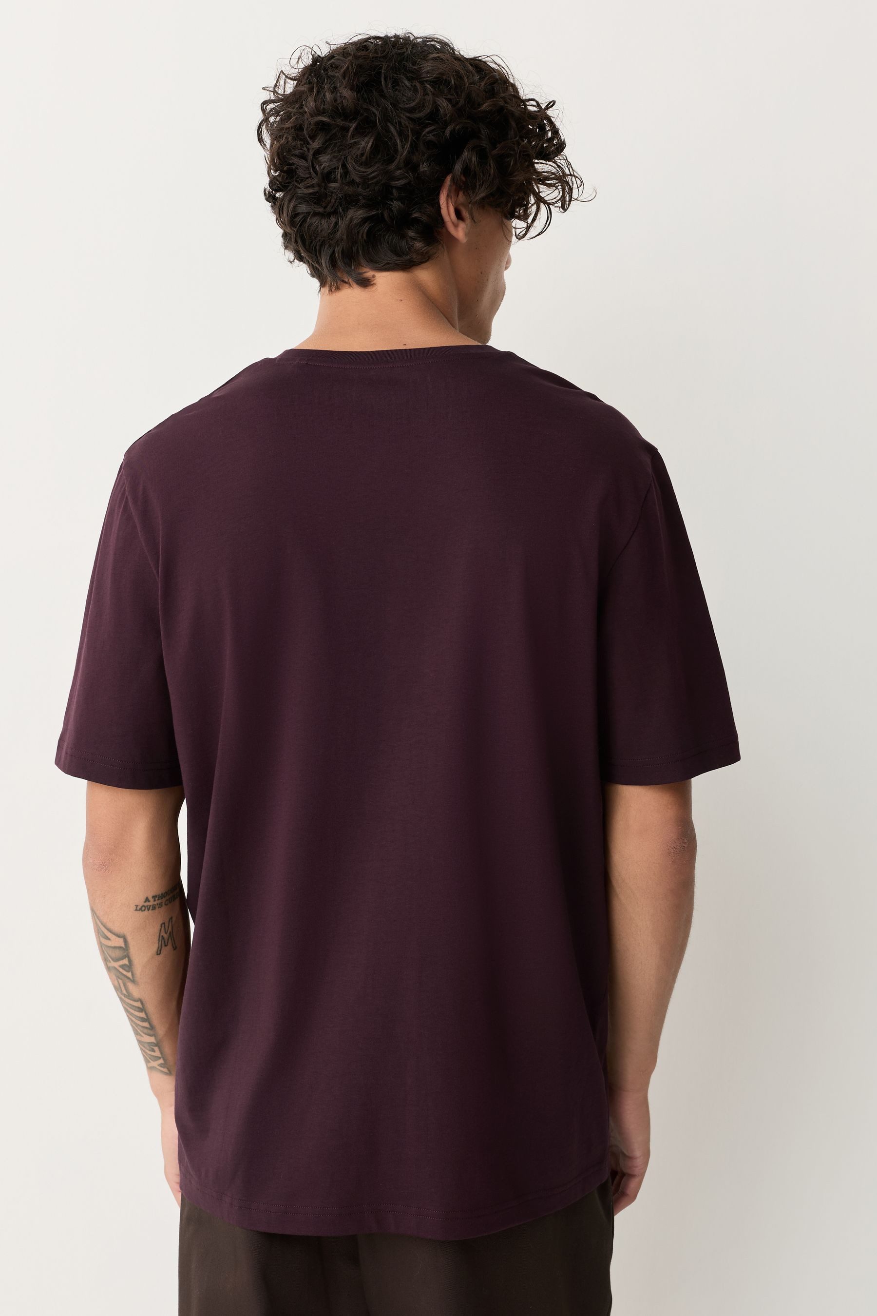 Next T-Shirt Essential T-Shirt mit V-Ausschnitt aus Baumwolle (1-tlg) günstig online kaufen