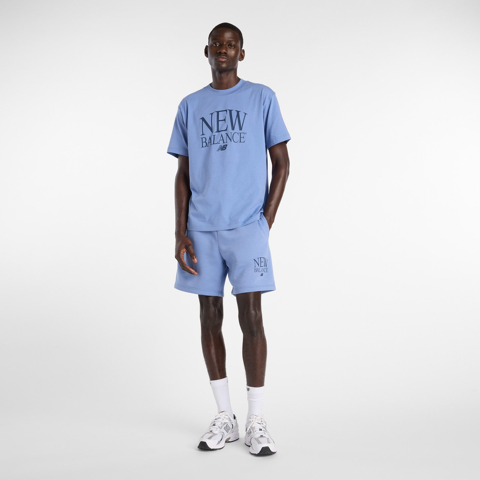 New Balance T-Shirt mit modernem Print-Design, Kurzarm, aus Baumwolle – Bild 5 von 5