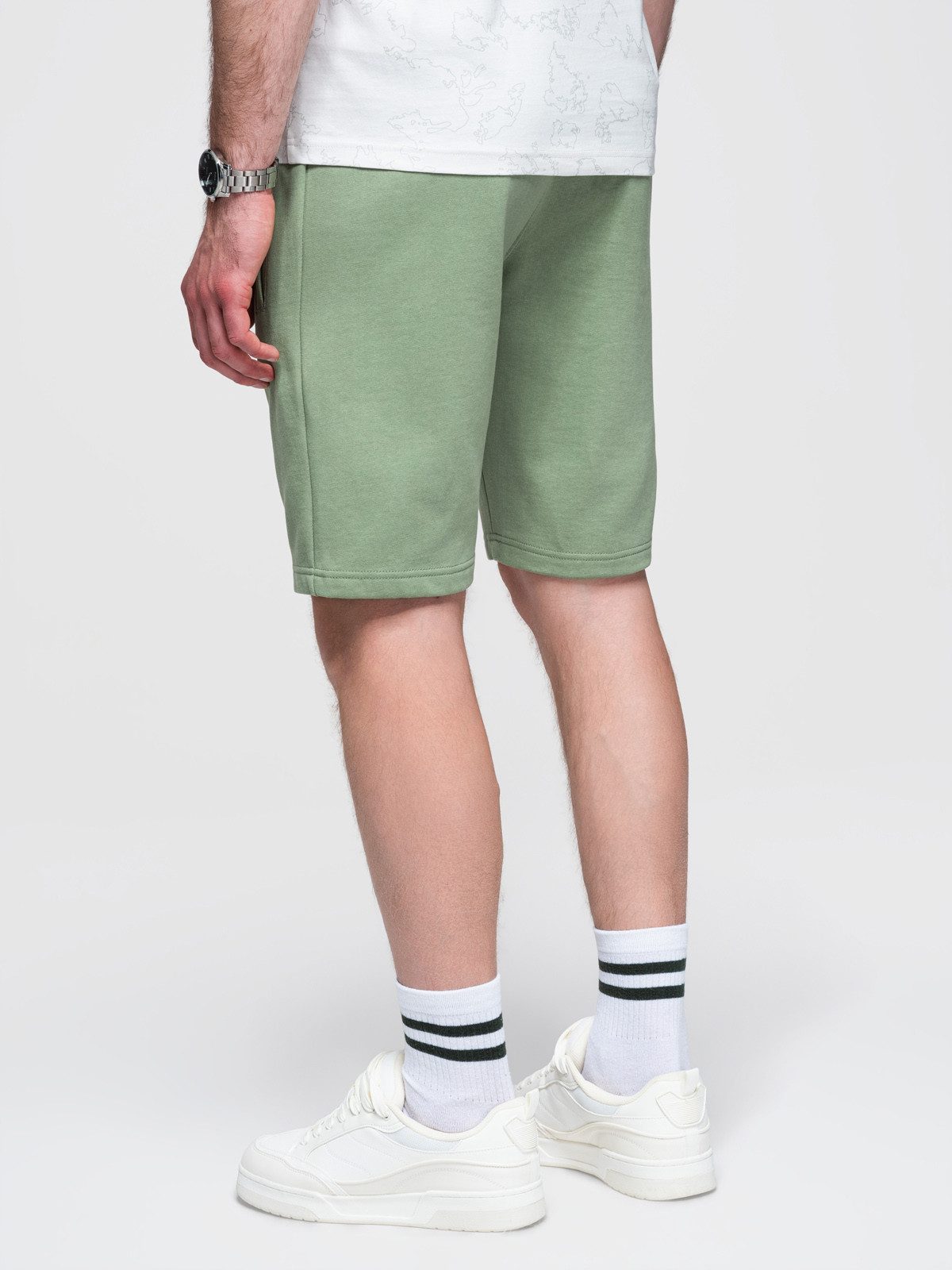 OMBRE Sweatshorts Herrenshorts aus Strick mit Kordelzug in der Taille und Taschen