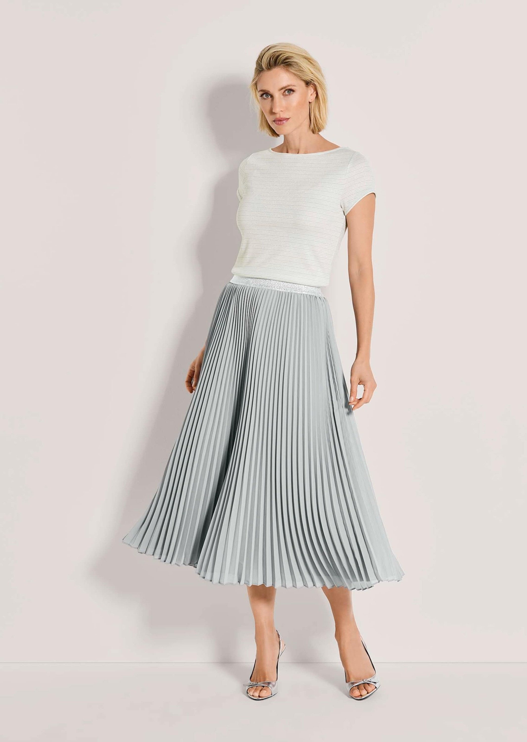 Kurzarmshirt Elegantes Shirt mit Glanzgarn, Kurzarm