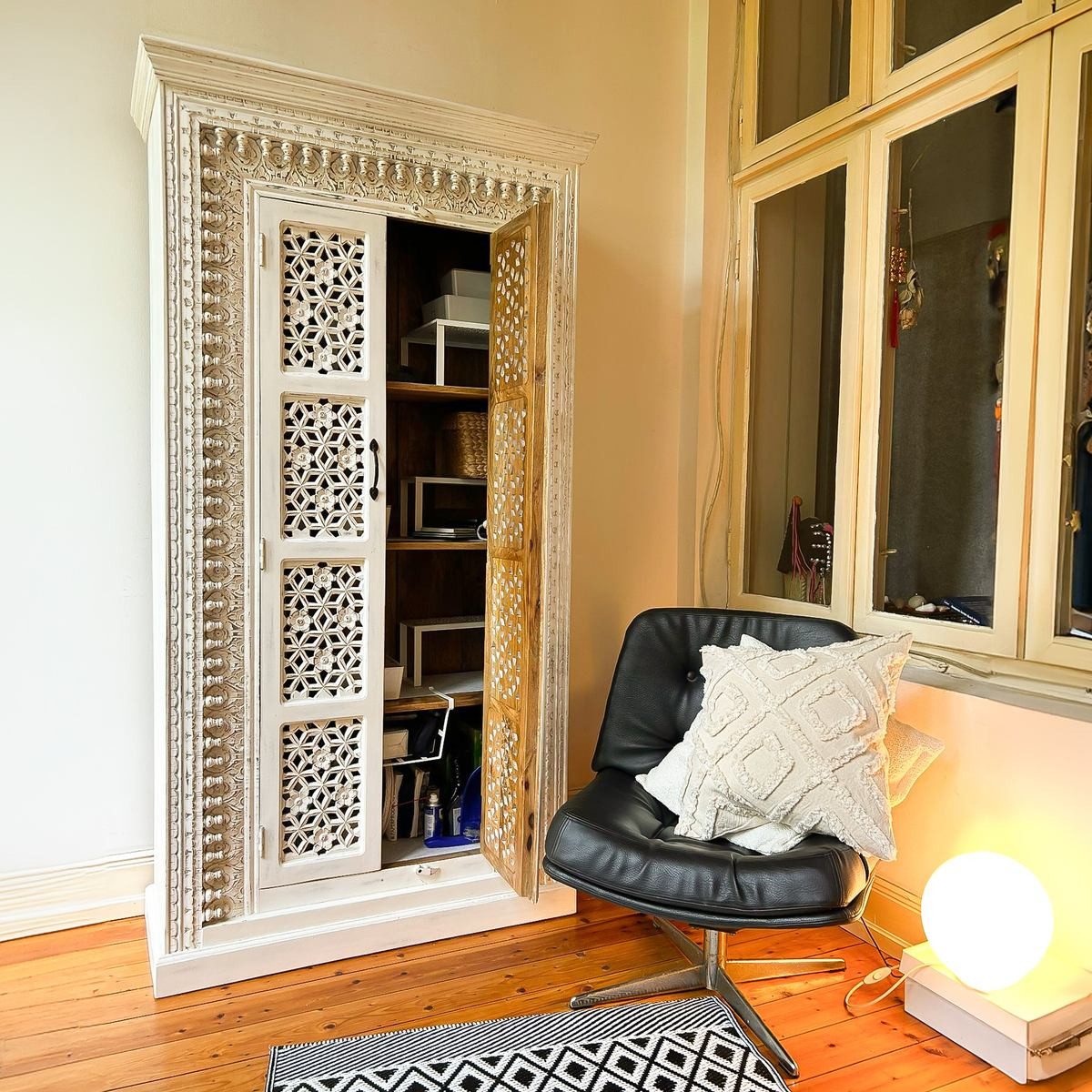 Oriental Galerie Mehrzweckschrank Weiß Whitewash Schrank Amba Indien 190 cm Schrank, Wohnzimmer, Schlafzimmerschrank weiß Landhaus