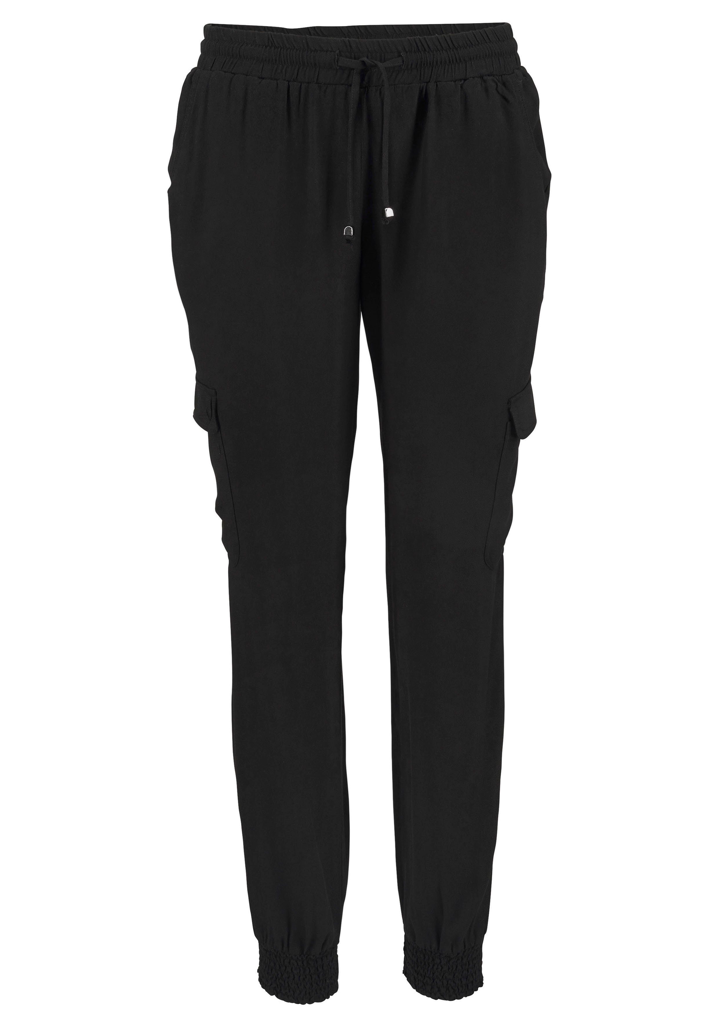 LASCANA Schlupfhose mit elastischen Bündchen am Saum aus leichter Viskose Webhose mit Taschen, sommerliche Strandhose im Cargo-Stil, casual – Bild 2 von 5