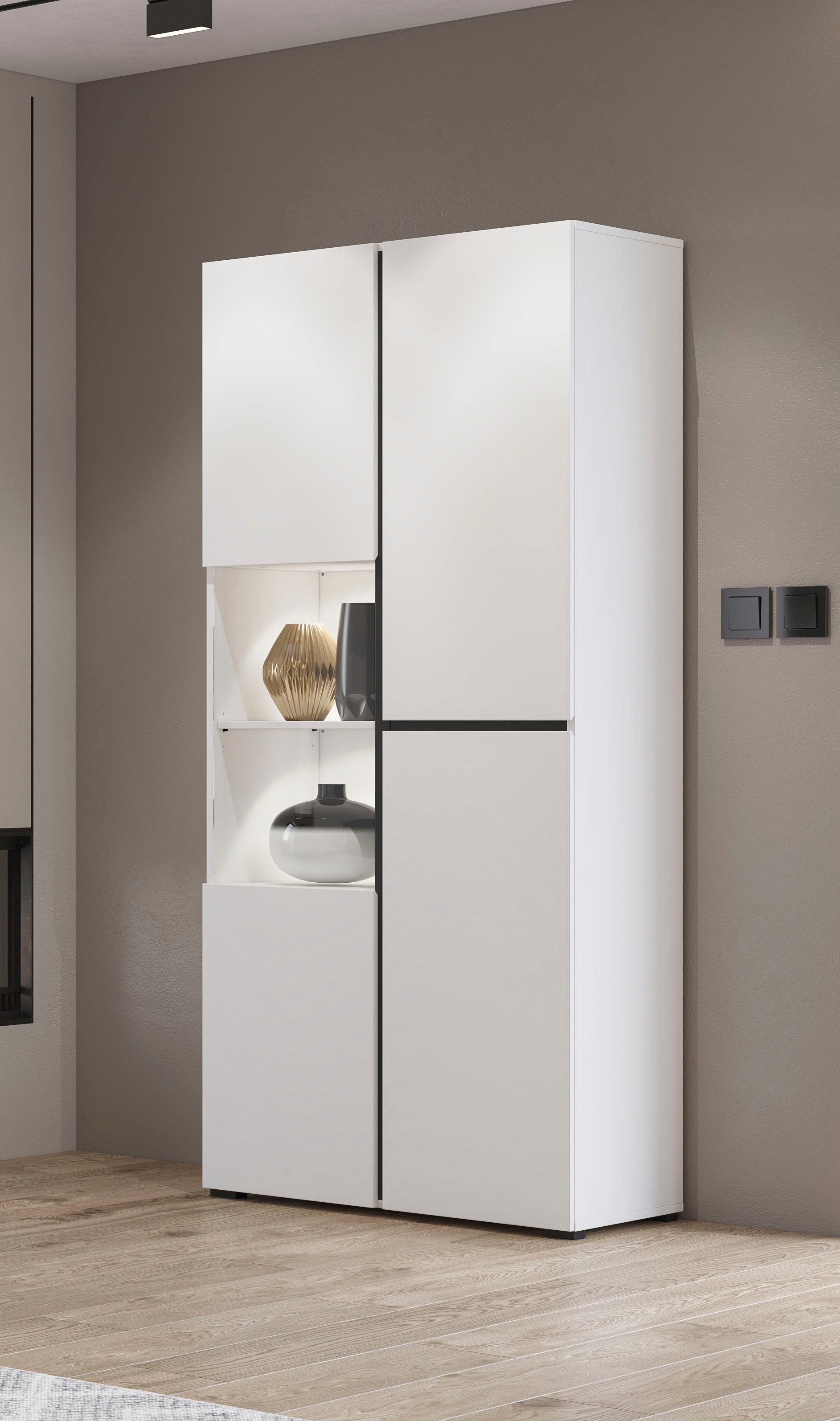 OTTO home Vitrine Cross, Höhe 183,5 cm, moderne grifflose Standvitrine mit 3 Türen Hochschrank mit viel Stauraum, Glastür und verstellbaren Einlegeböden