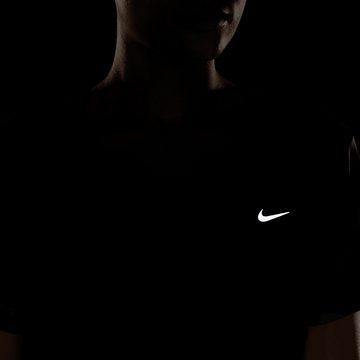 Nike Laufshirt SWOOSH DRI-FIT WOMEN'S PRINTED SHORT-SLEEVE CROP TOP