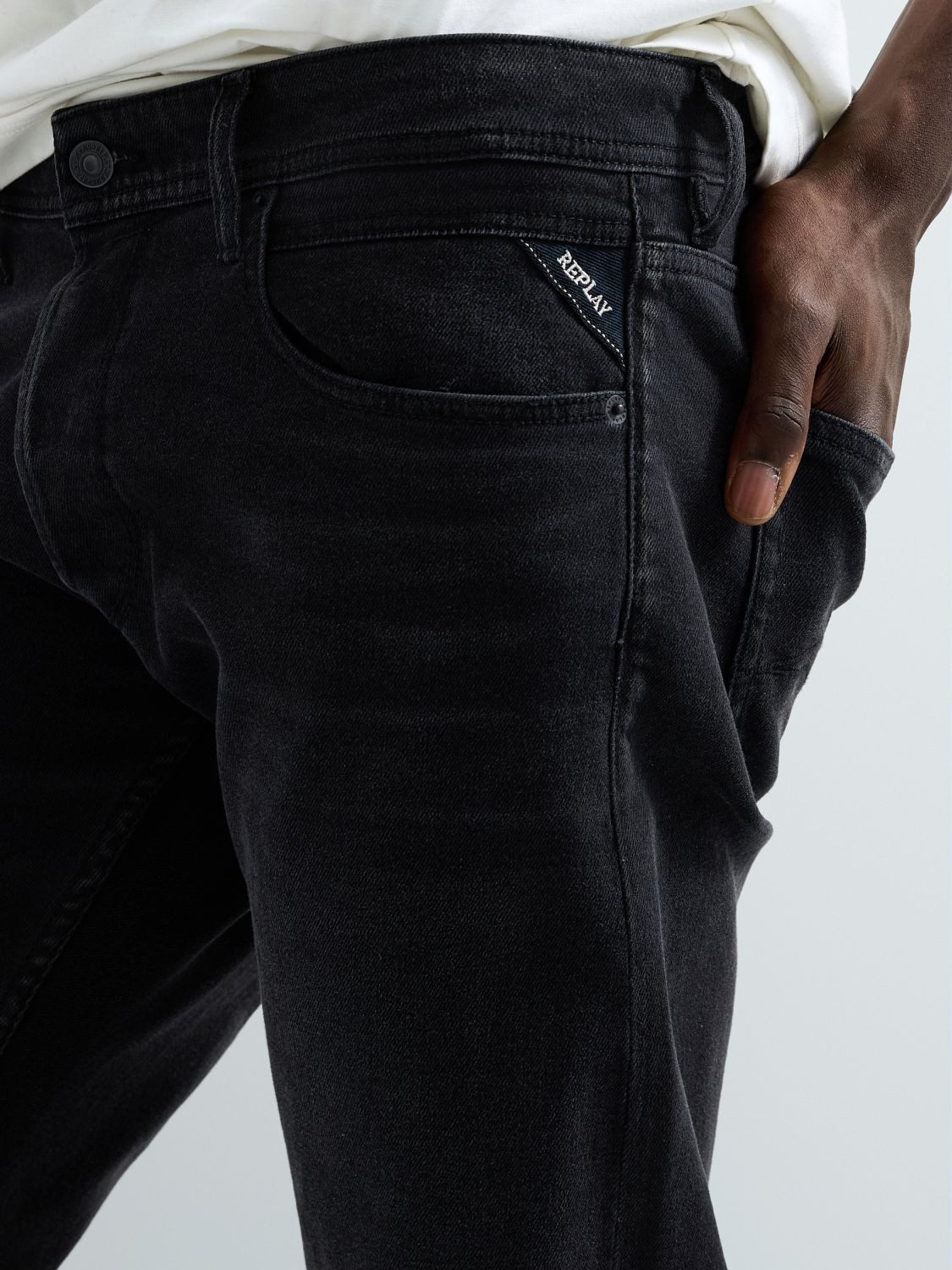 Replay Straight-Jeans GROVER in vielen verschiedenen Waschungen, mit Stretch