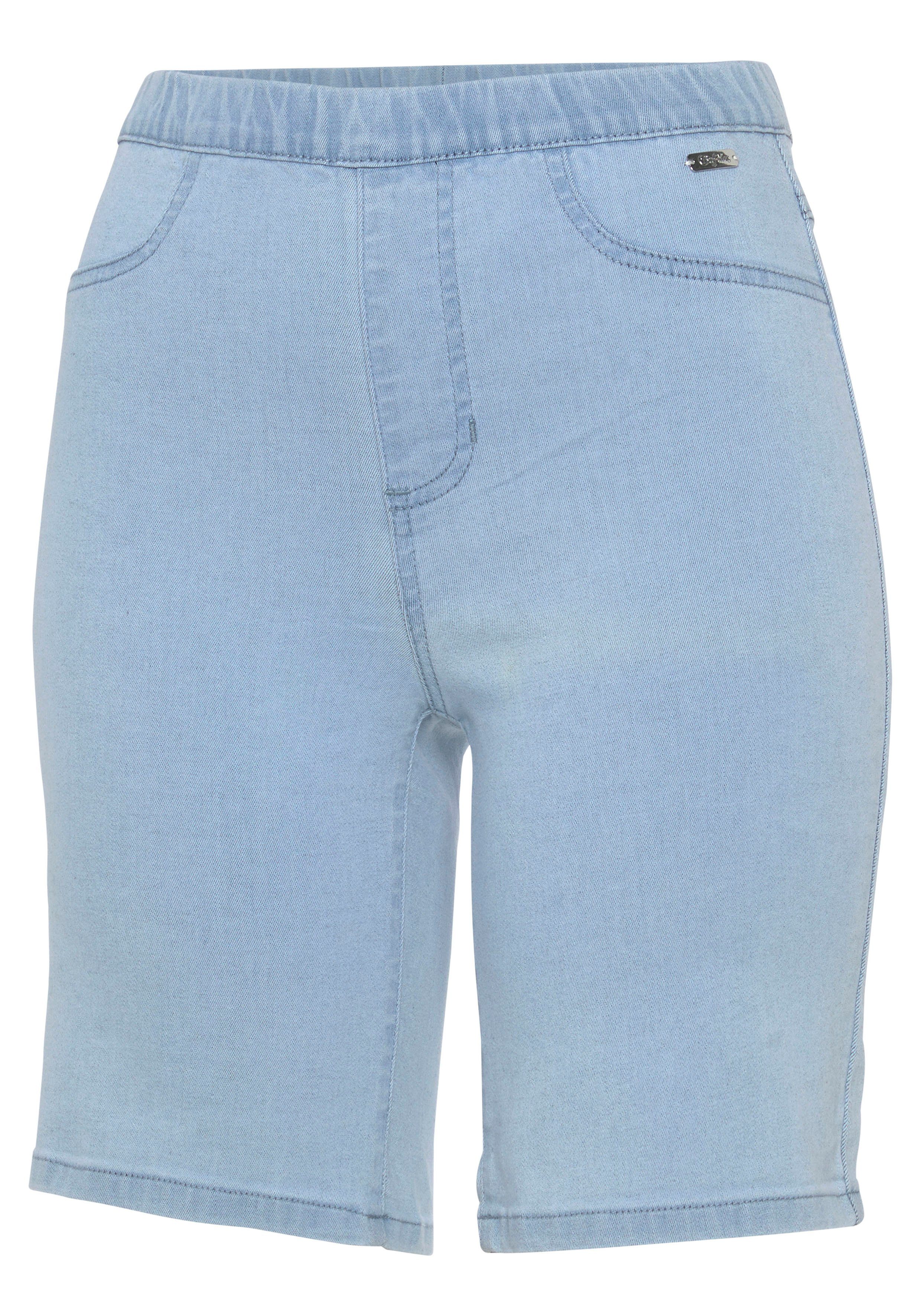 Buffalo Bermudas im elastischem Denim mit zwei Gesäßtaschen