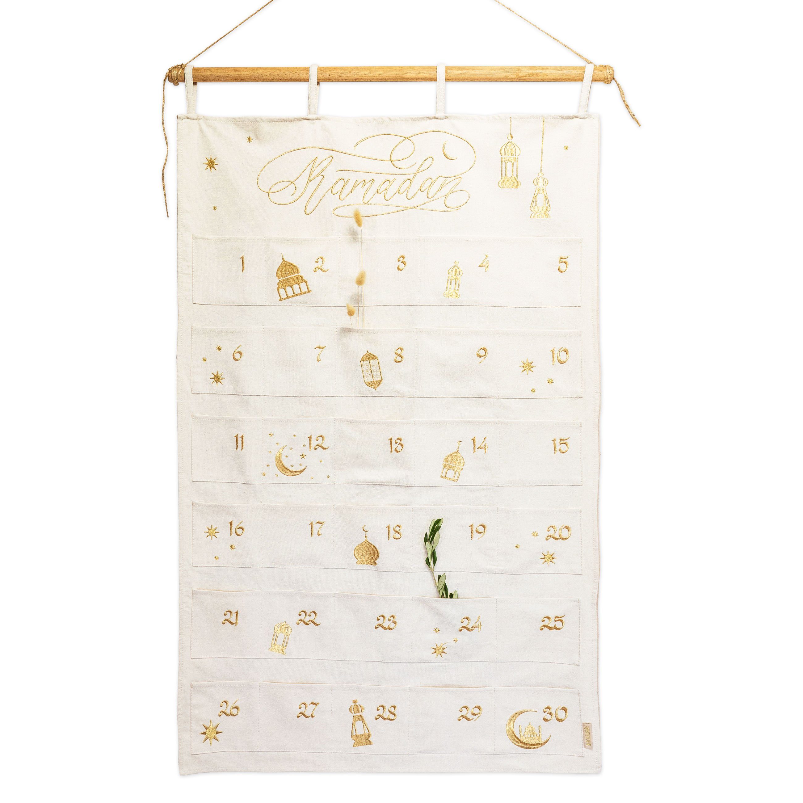 PAPIERDRACHEN Настенный календарь Ramadankalender 2024 als Настенный календарь aus Stoff zum Befüllen, beige & gold - hochwertig bestickt - wiederverwendbar