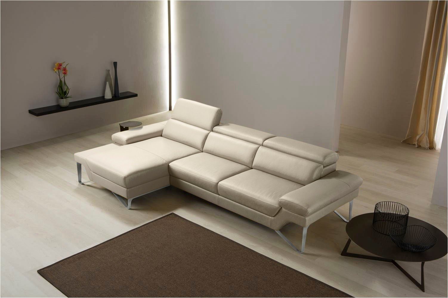 Egoitaliano Ecksofa Princess, elegantes Designsofa mit erstklassigem Sitzkomfort, L-Form, mit Recamiere, inkl. Kopfteilverstellung, edle Designmetallfüße