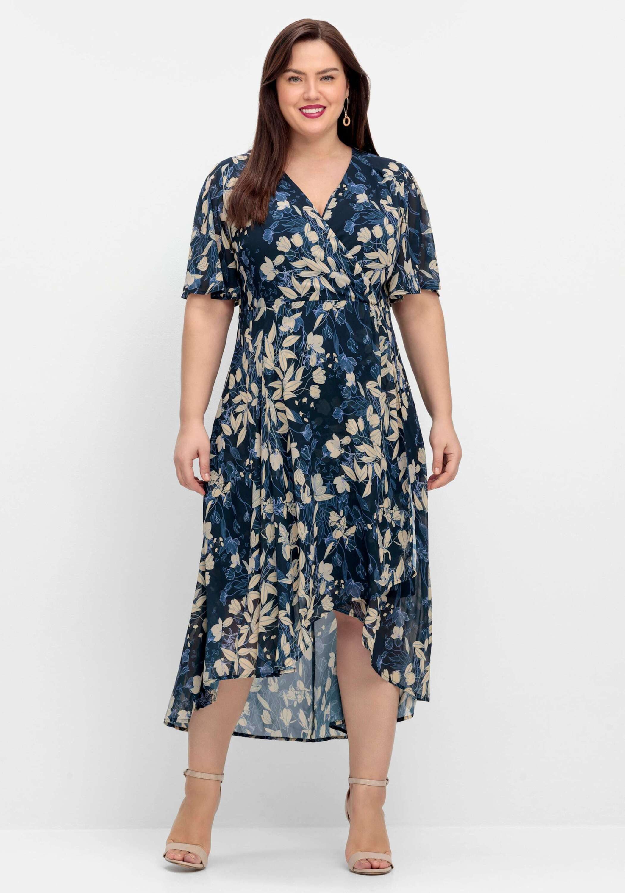 Sheego Etuikleid Abendkleid Kurzarm aus Chiffon, in Wickeloptik