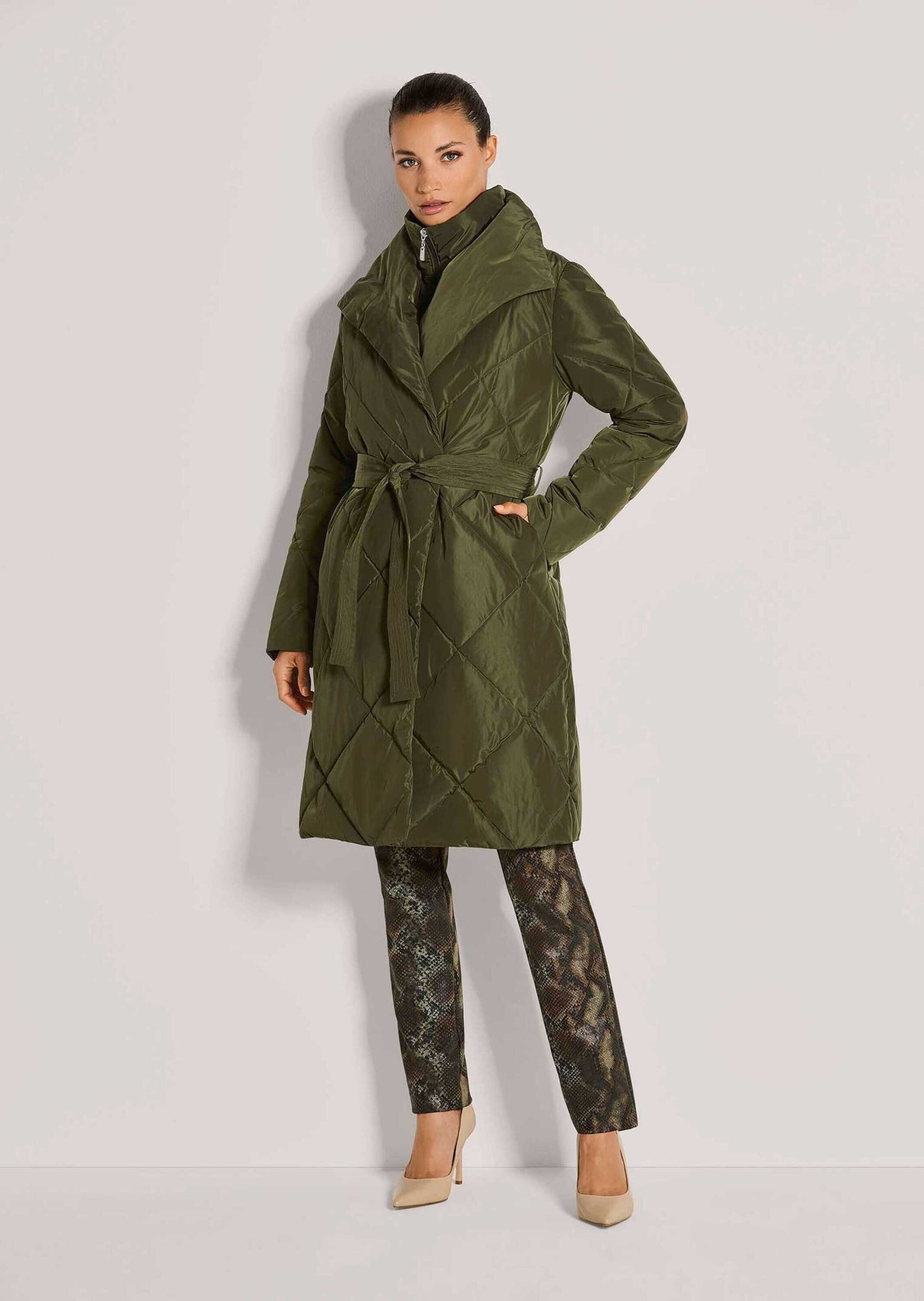 MADELEINE Kurzmantel Eleganter Übergangsmantel für Damen Asymmetrische Knop günstig online kaufen