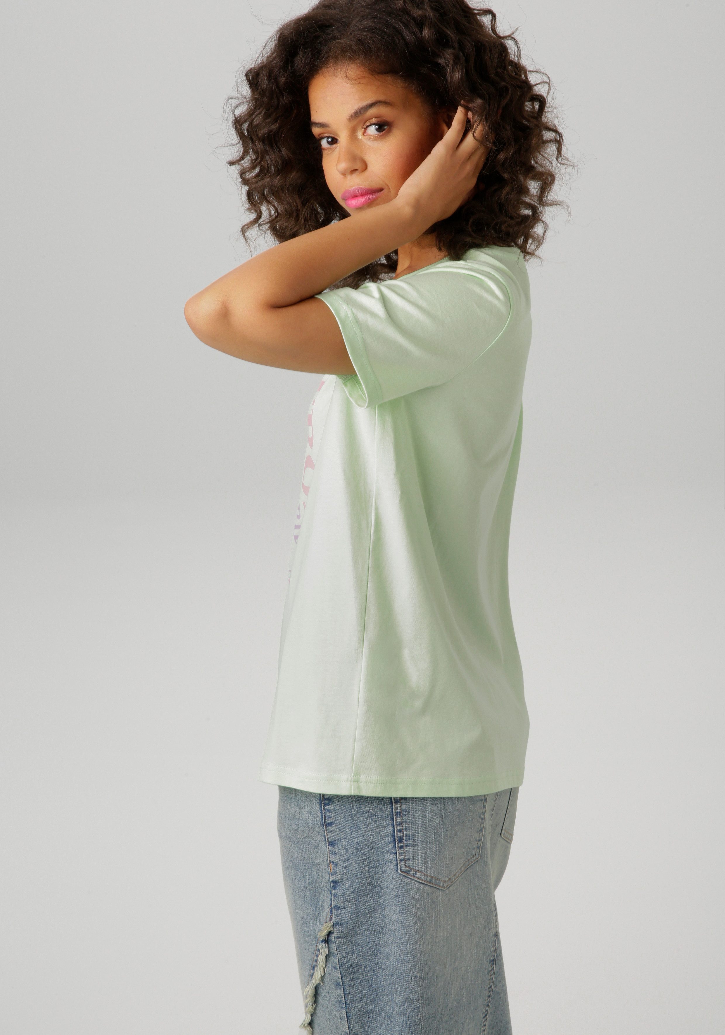 Aniston CASUAL T-Shirt mit farbharmonischen Frontprint aus Foliendruck günstig online kaufen