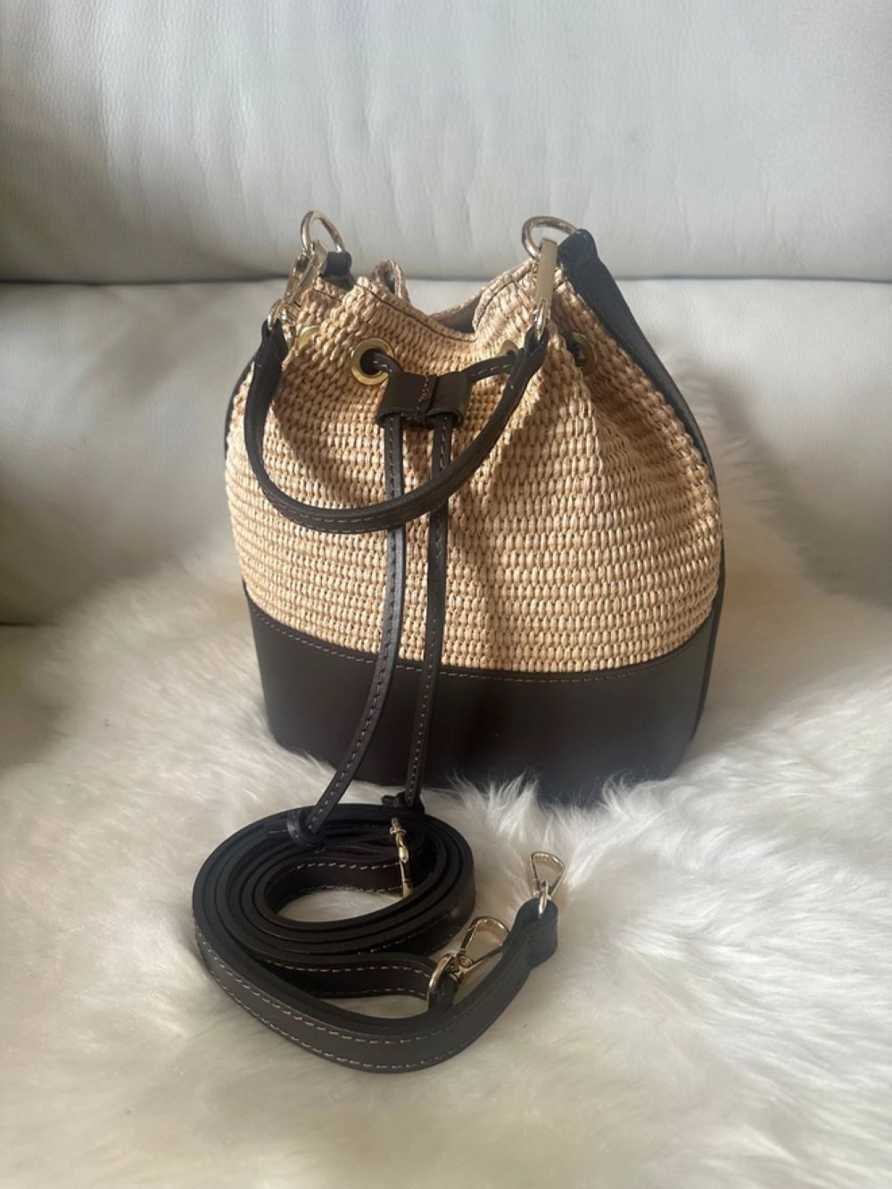 Handtasche Beuteltasche aus Raffia und Echtleder – Handgefertigt in Italien