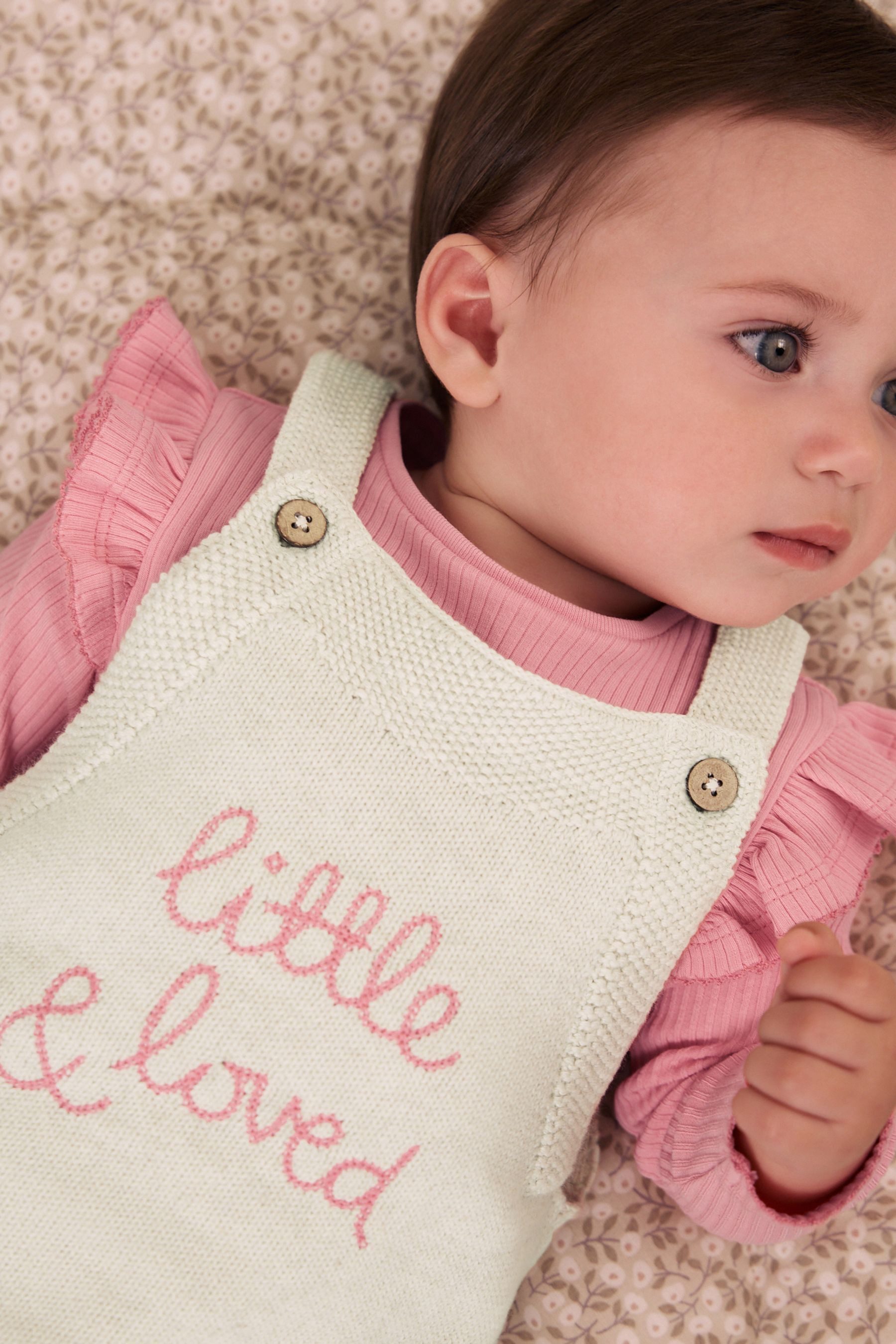 Next Body & Hose Baby Strick-Bodysuit + Latzhose im 2-teiligen Set (2-tlg) – Bild 4 von 5
