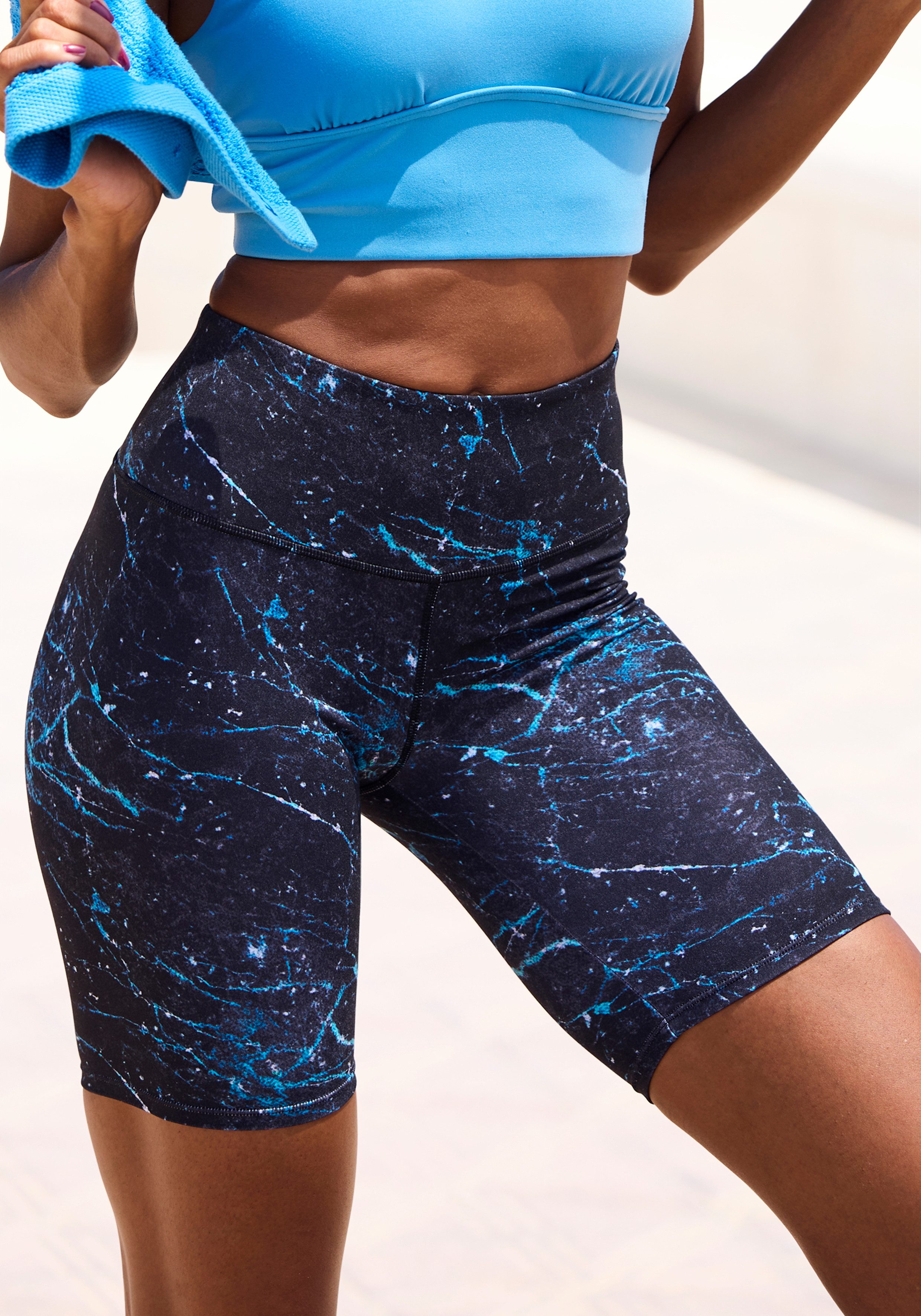 LASCANA ACTIVE Shorts Abstrakte Musterung