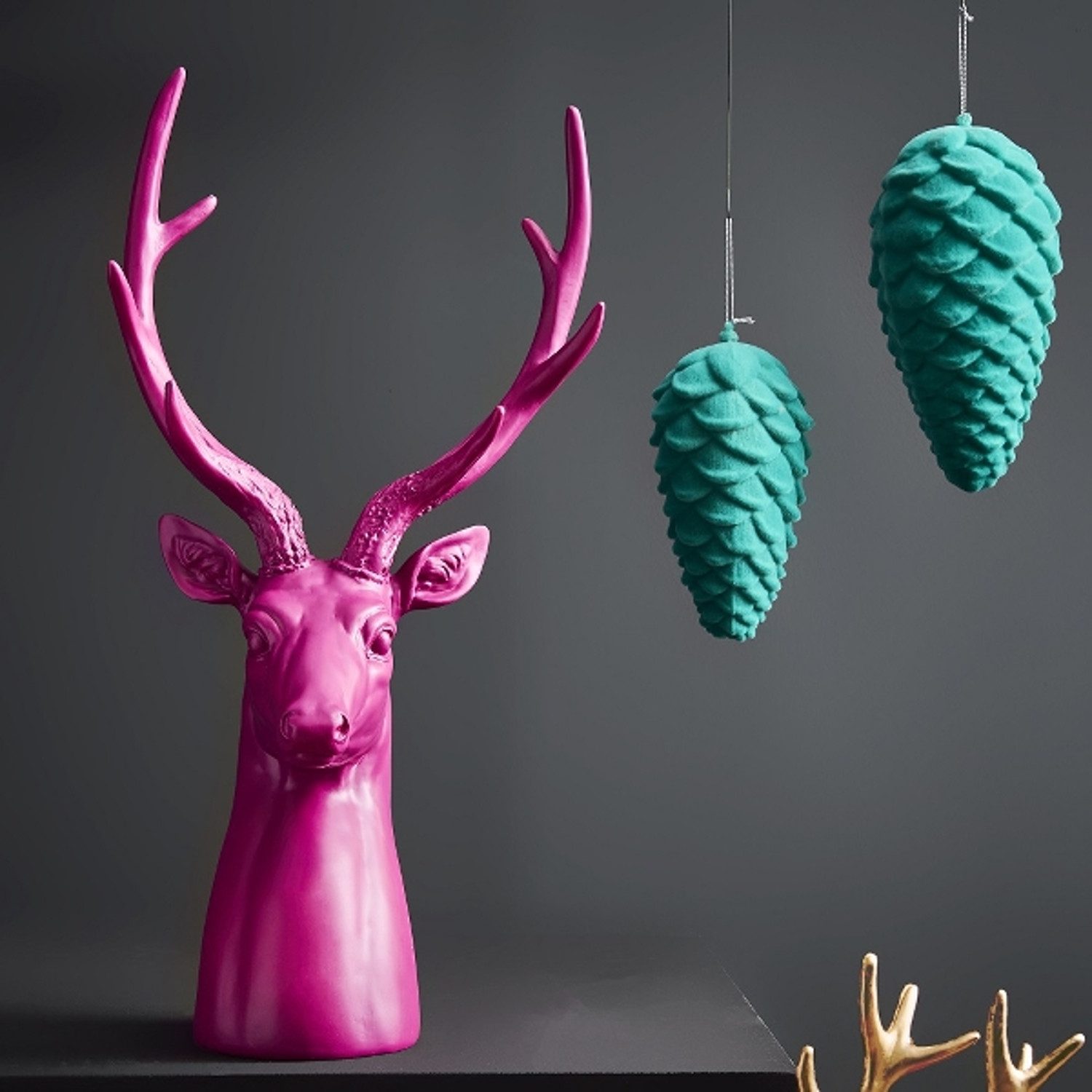 Macosa Home Dekohänger Dekozapfen Grün 20 cm modern Kunststoff beflockt (Dekotannenzapfen, Dekoration Weihnachten Tannenzapfen), Deko Tannenzapfen Weihnachtsdekoration