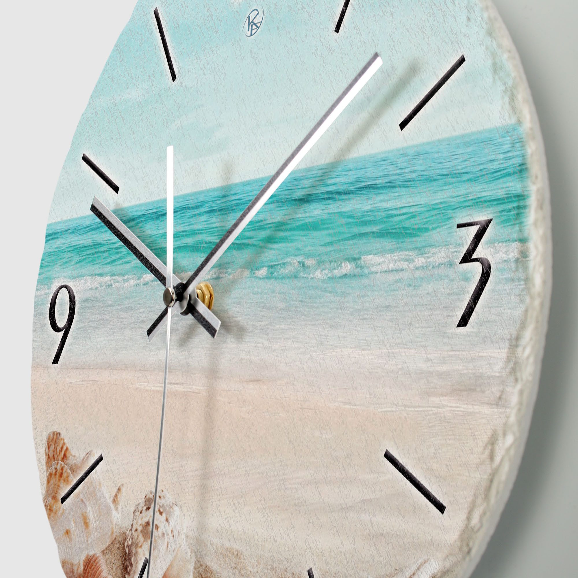 Kreative Feder Wanduhr Wanduhr „Südsee-Strand“ aus Stein (Keramik) in Schiefer-Optik (ohne Ticken; Funk- oder Quarzuhrwerk; ⌀ 30cm; außergewöhnlich)