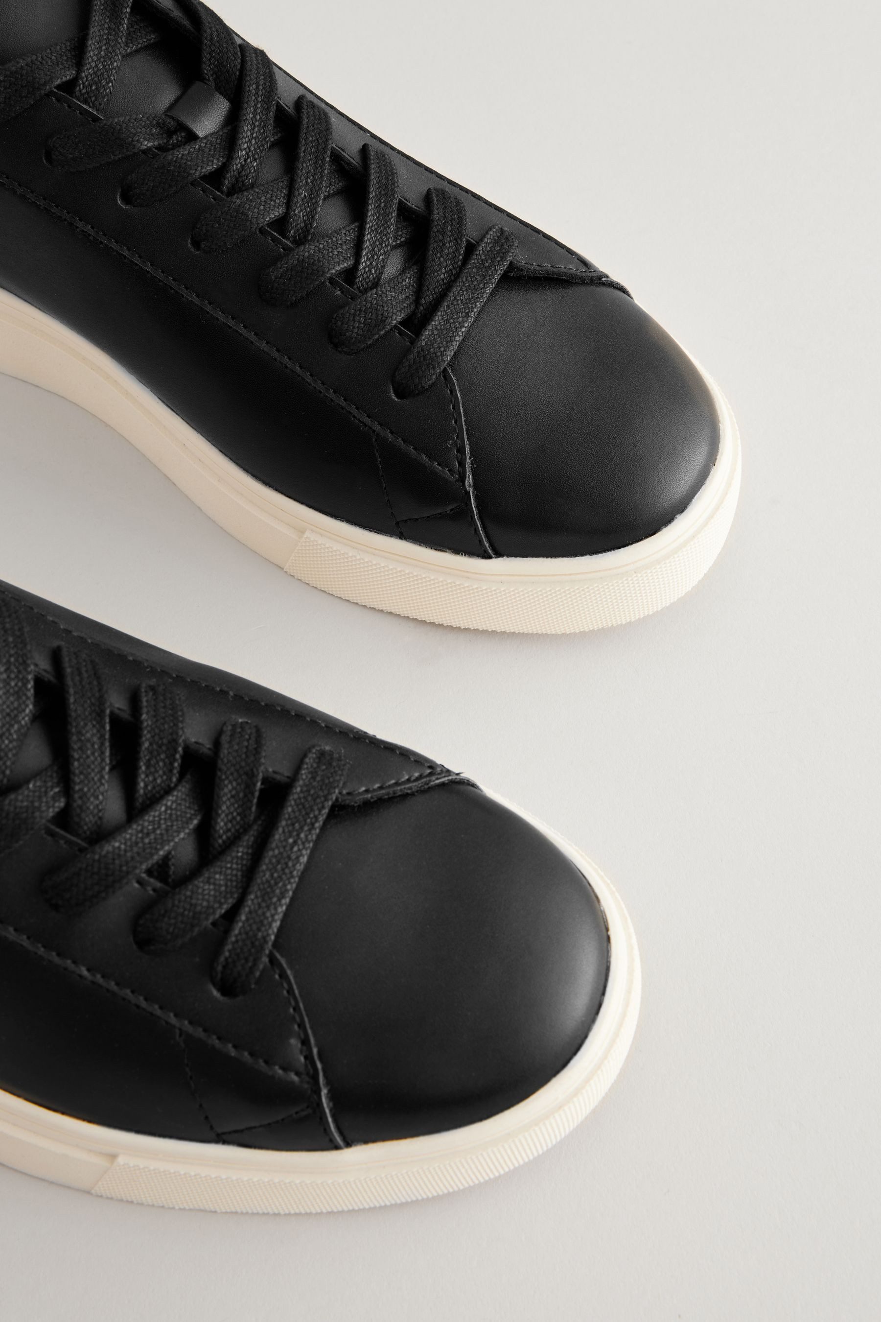 Next Minimalistische Sneaker Sneaker (1-tlg)
