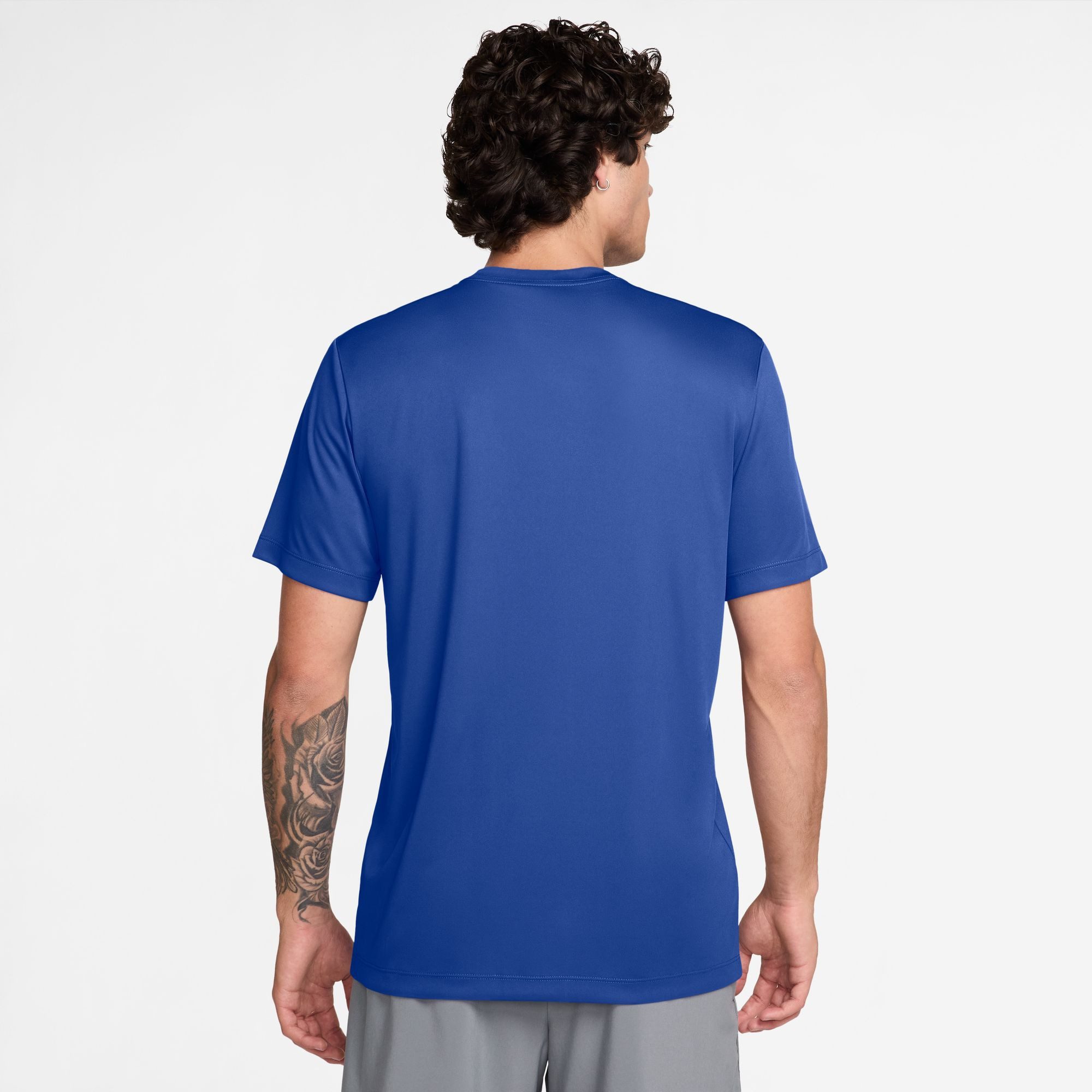Nike T-Shirt M NK DF TEE STD FLEX sportlicher Schnitt, für Sportmode und Streetwear
