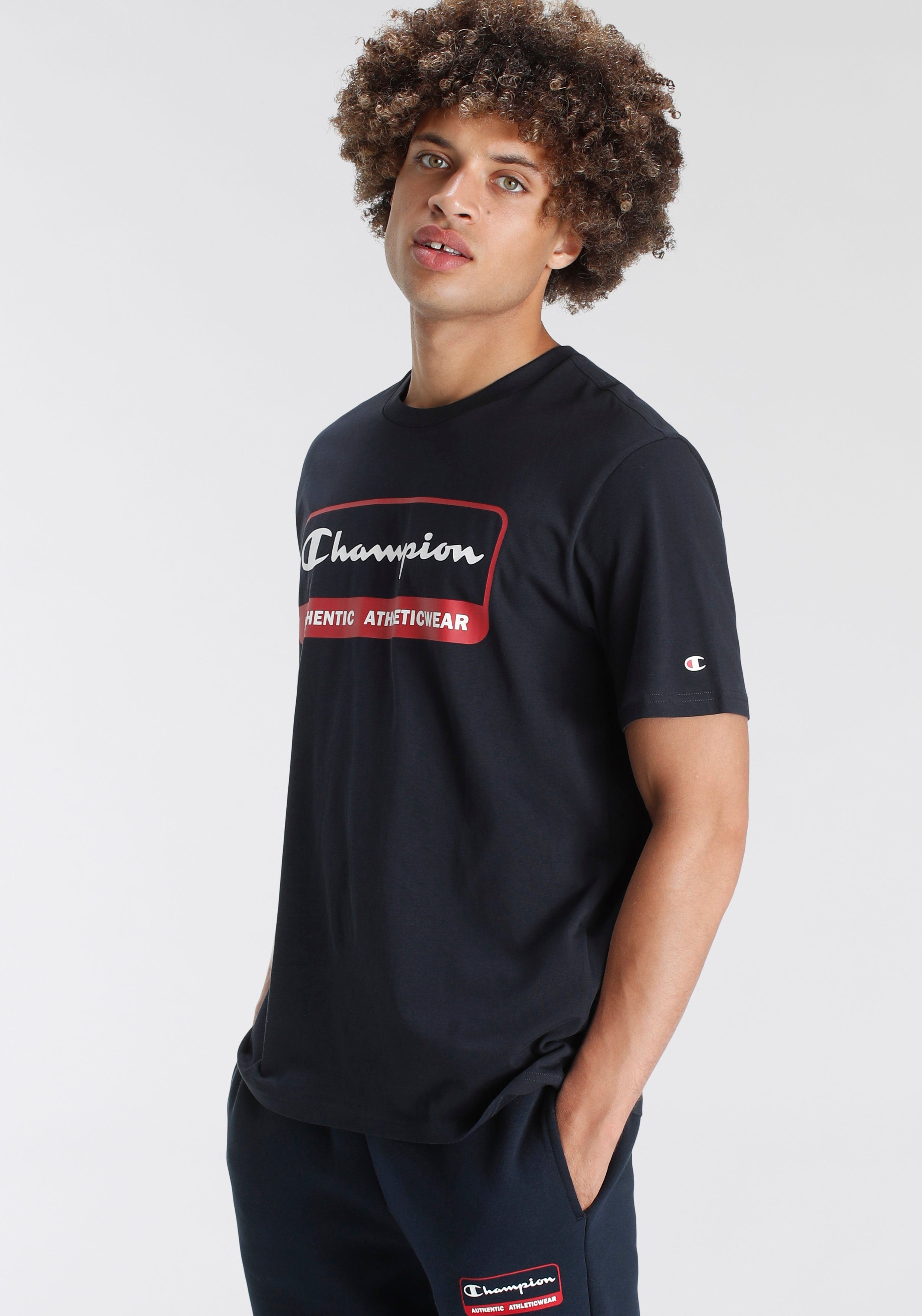 Graphic Champion und Ein T-Shirt angenehmeres T-Shirt, Tragegefühl Crewneck Bewegungsfreiheit Shop