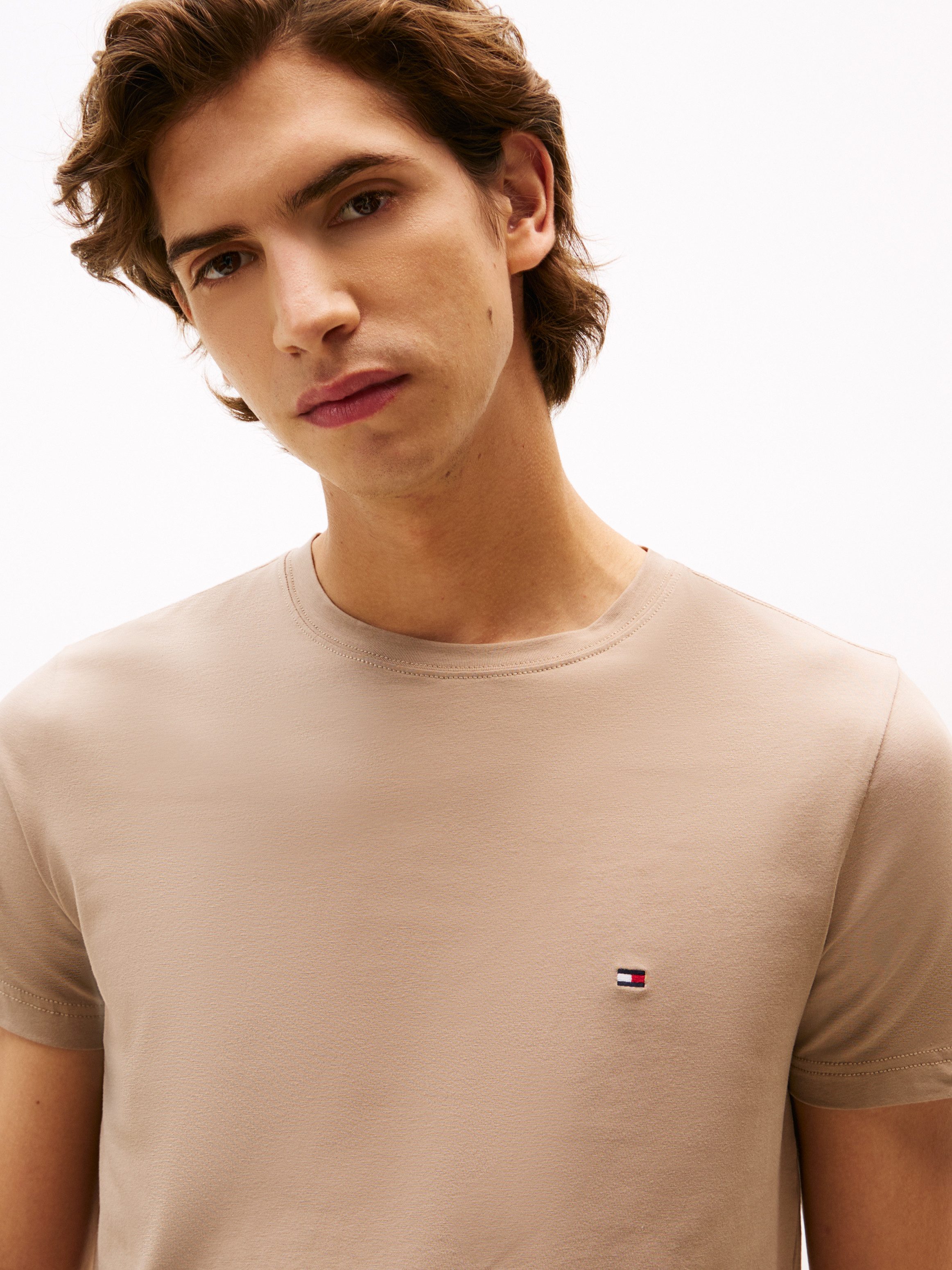 Tommy Hilfiger T-Shirt STRETCH SLIM FIT TEE mit Rundhals und Logostickerei günstig online kaufen