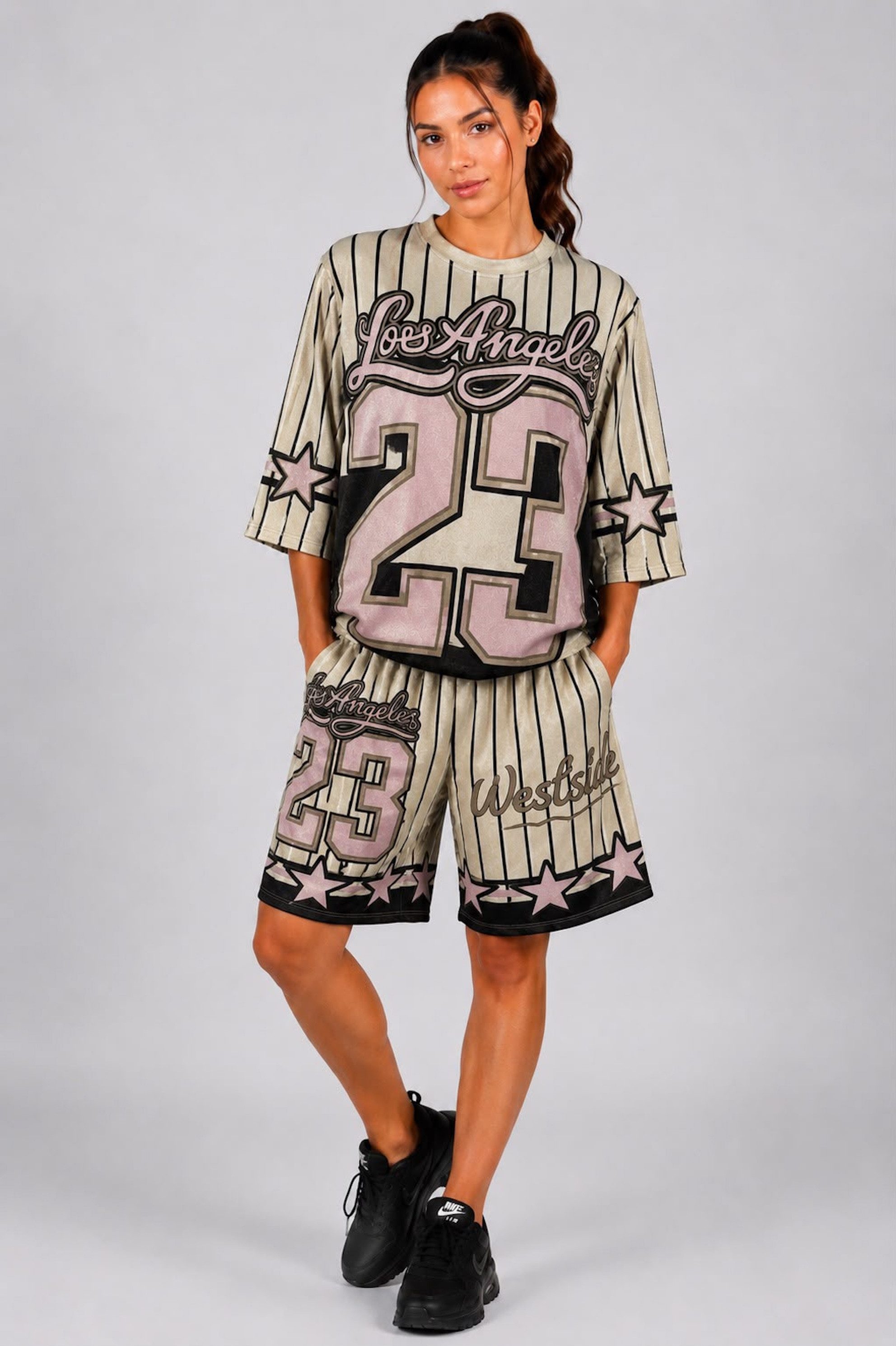 Worldclassca T-Shirt & Shorts Worldclassca 2tlg Oversize SET Shirt + Shorts Jogginganzug LA Print 23 Neue Kollektion - Stilvolle und gemütliche Streetwear Mode für Damen