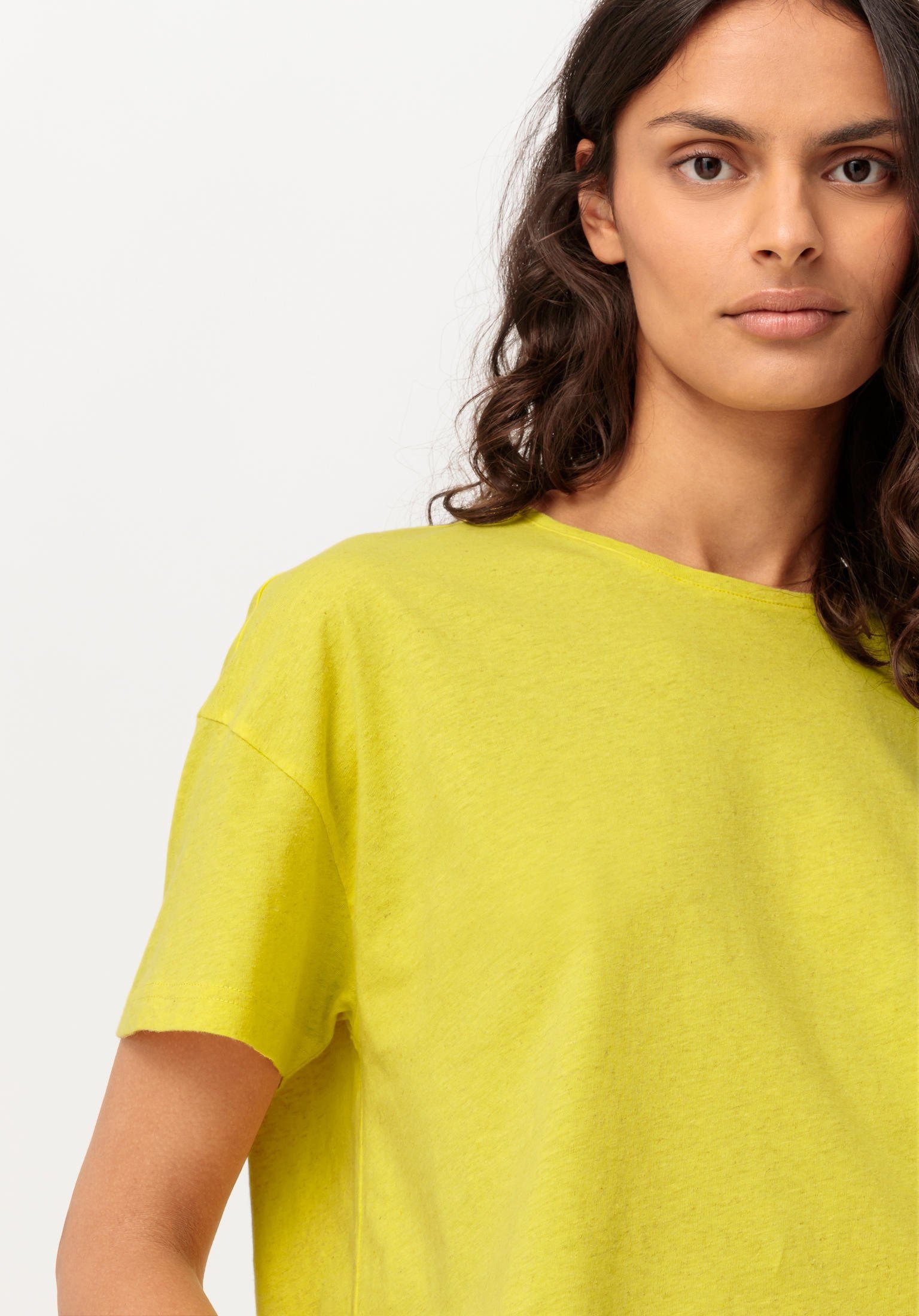 Hessnatur T-Shirt aus Bio-Baumwolle mit Hanf gelb | T-Shirts