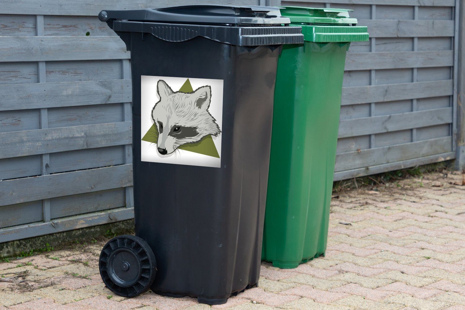 Abfalbehälter eines Dreieck St), grünen Waschbären MuchoWow einem des Wandsticker in Mülleimer-aufkleber, Sticker, Illustration Kopfes Mülltonne, (1 Container,