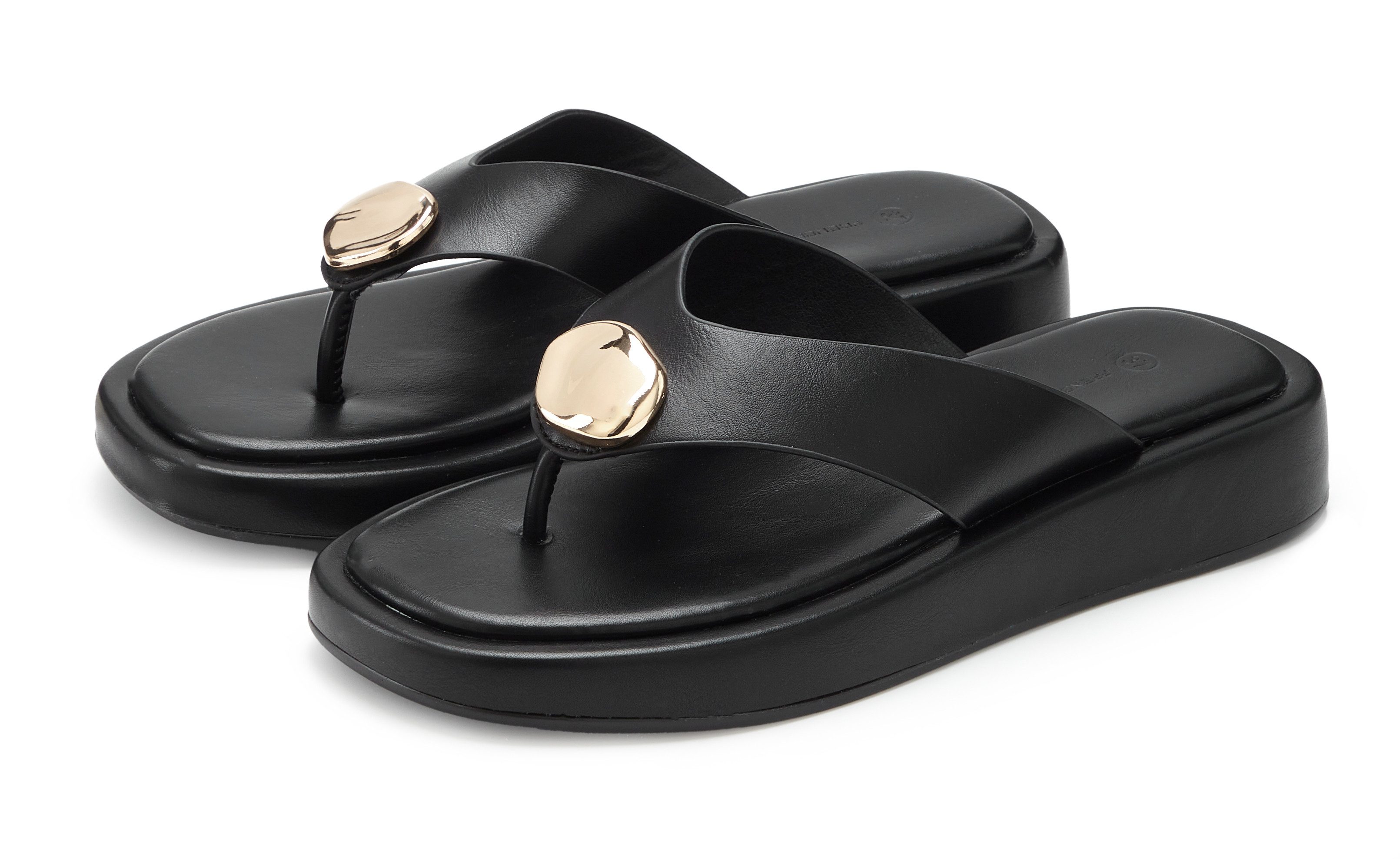 French Connection Sandale, Pantolette, offener Schuh, Sommerschuhe Zehentrenner NEU mit goldfarbenem Schmuckelement und bequemer Sohle VEGAN