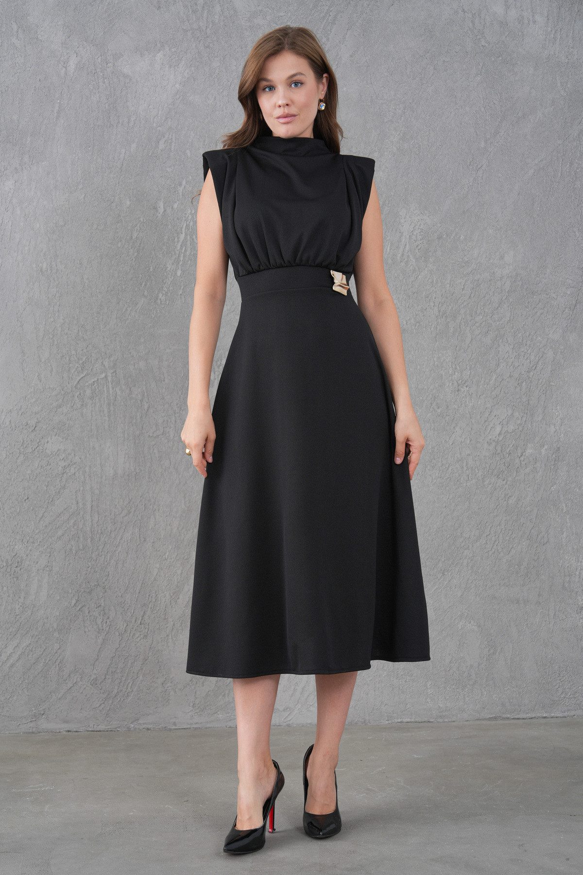 WOMAN VISION Midikleid Schwarzes Crepe-Midi-Kleid mit Gürtel – Bild 4 von 5