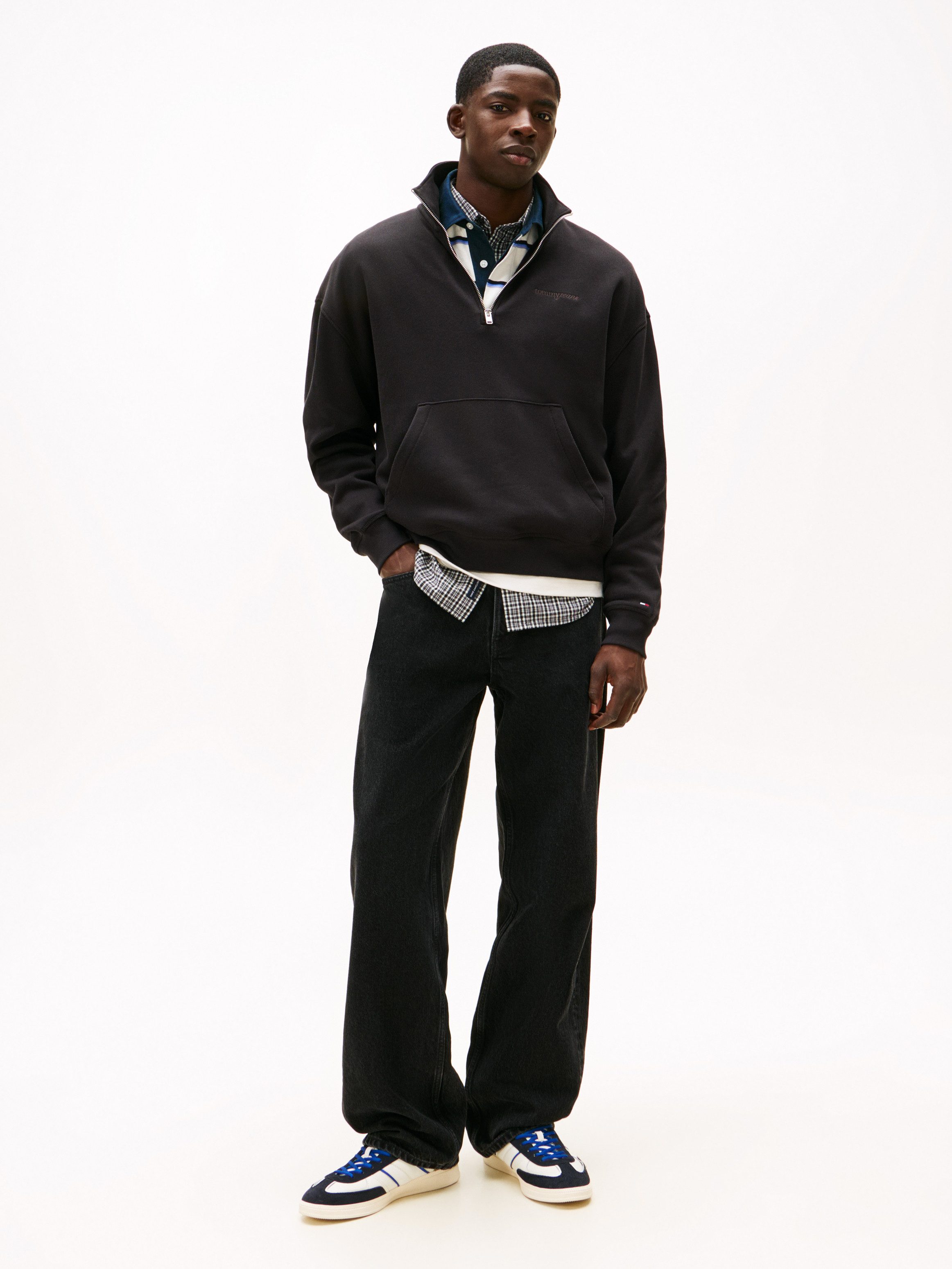 Tommy Jeans Sweatshirt TJM 90S SCRIPT RIB FLEECE Troyerkragen mit Reißverschluss, normale Passform