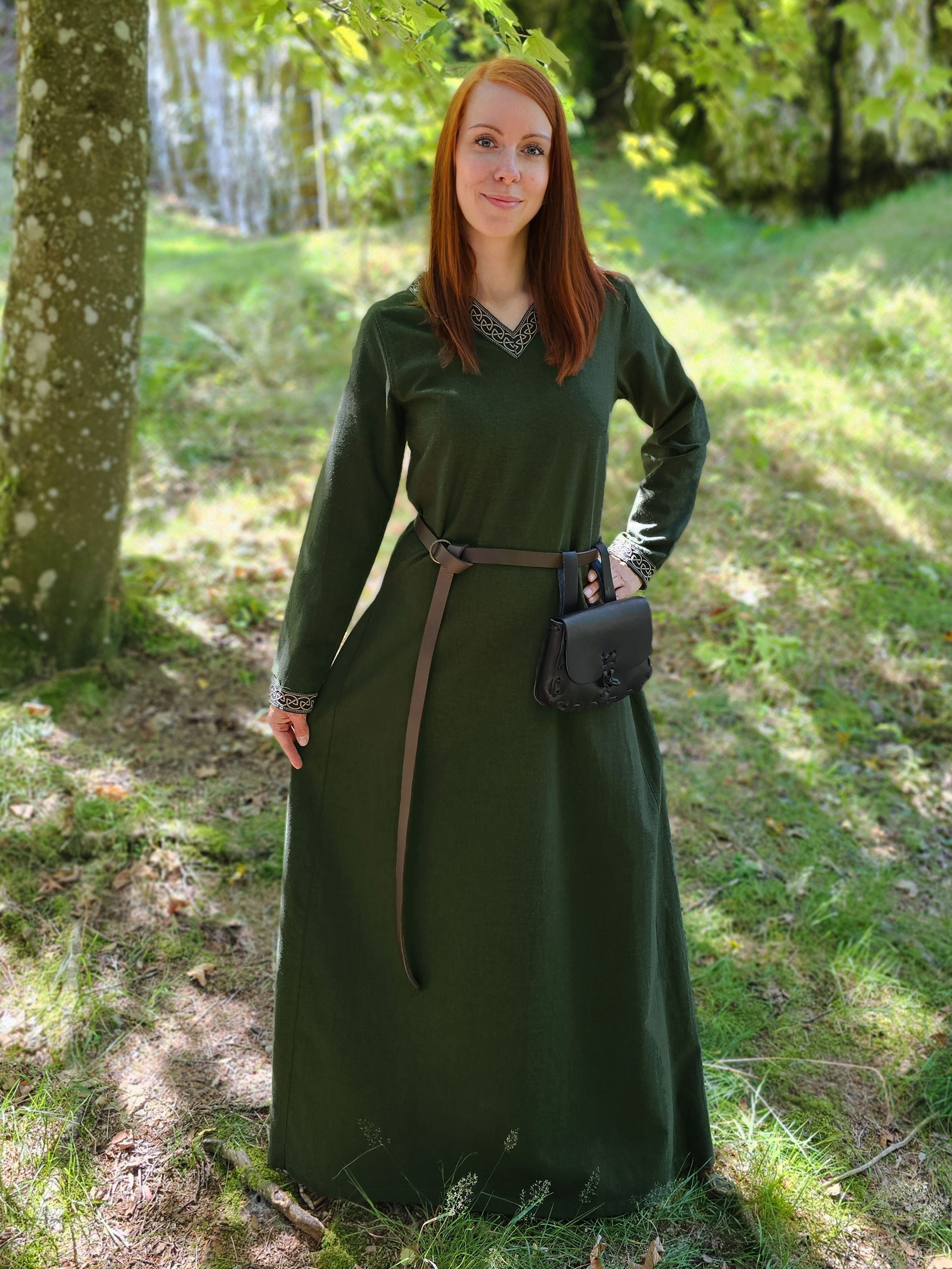 Vehi Mercatus Burgfräulein-Kostüm Mittelalter Kleid langarm Grün, mit Borte "Sigyn"