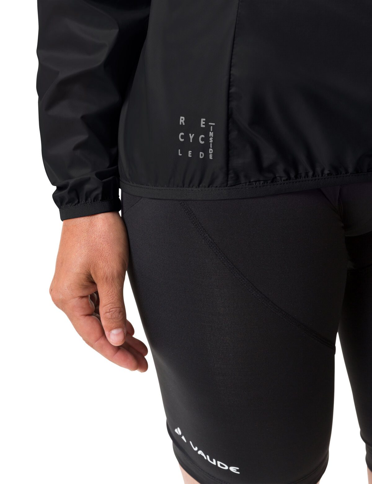 VAUDE Fahrradjacke Women's Matera Air Jacket mit hochschließendem Kragen, winddicht und wasserabweisend, Slim Fit