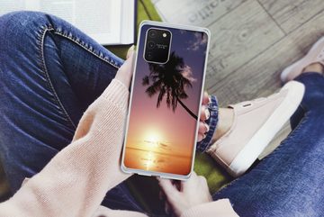 MuchoWow Handyhülle Silhouette von Palmen bei Sonnenuntergang, Phone Case, Handyhülle Samsung Galaxy S10 Lite, Silikon, Schutzhülle