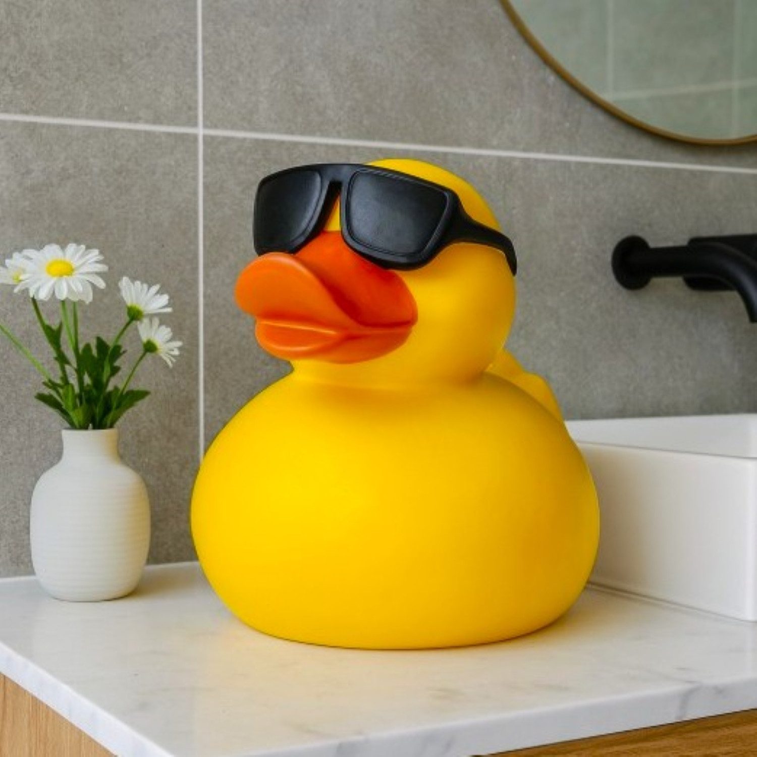 Dekofigur Quietscheente XL als Deko für das Badezimmer oder als Teichdekoration