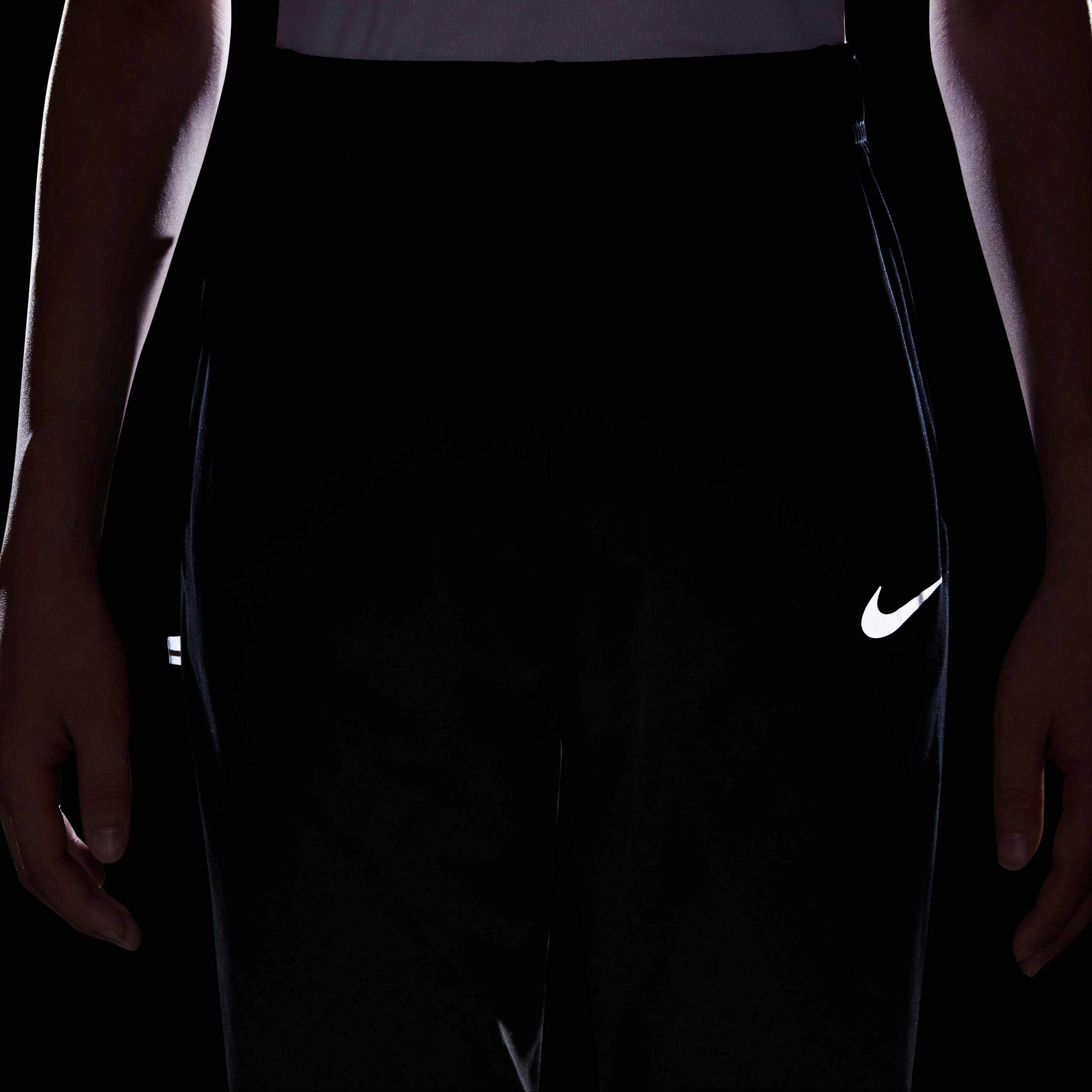 Nike Sporthose BIG KIDS (BOYS) POLY+ TRAINING PANT