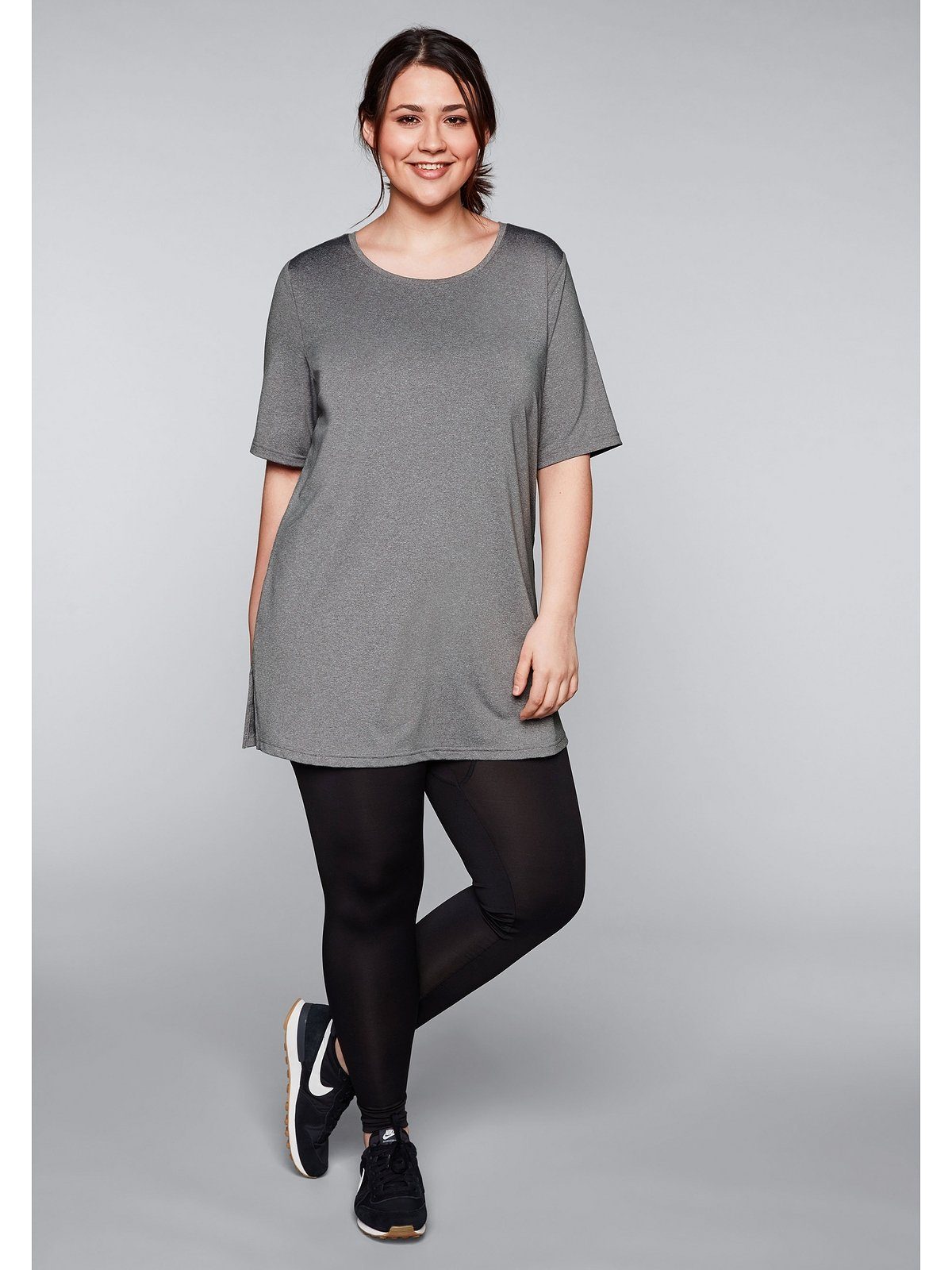 Sheego Longshirt Große Größen mit atmungsaktiver, schnelltrocknender Funktion