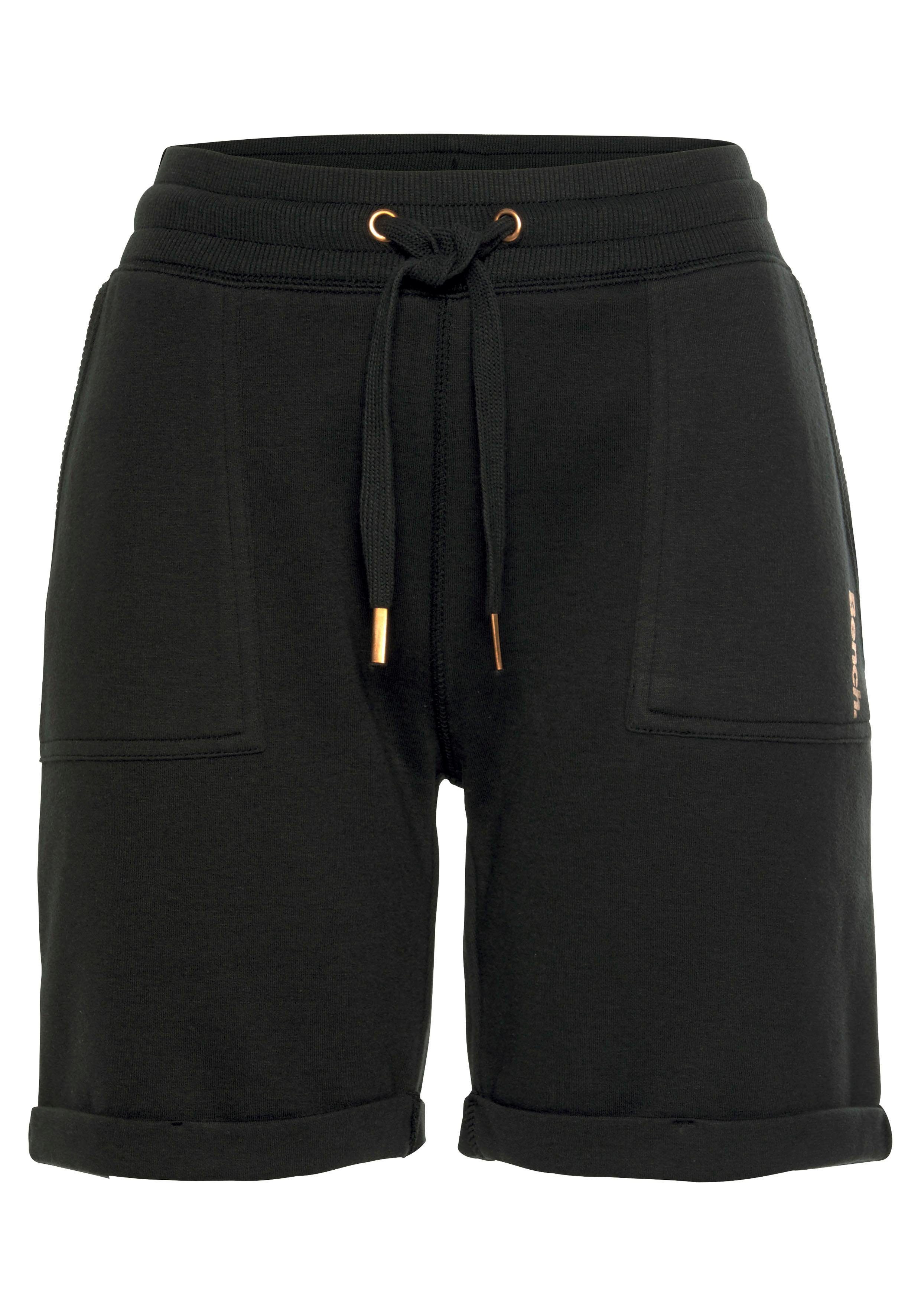 Bench. Loungewear Bermudas mit aufgeschlagenen Beinsäumen und seitlichen Taschen, Loungewear – Bild 2 von 5