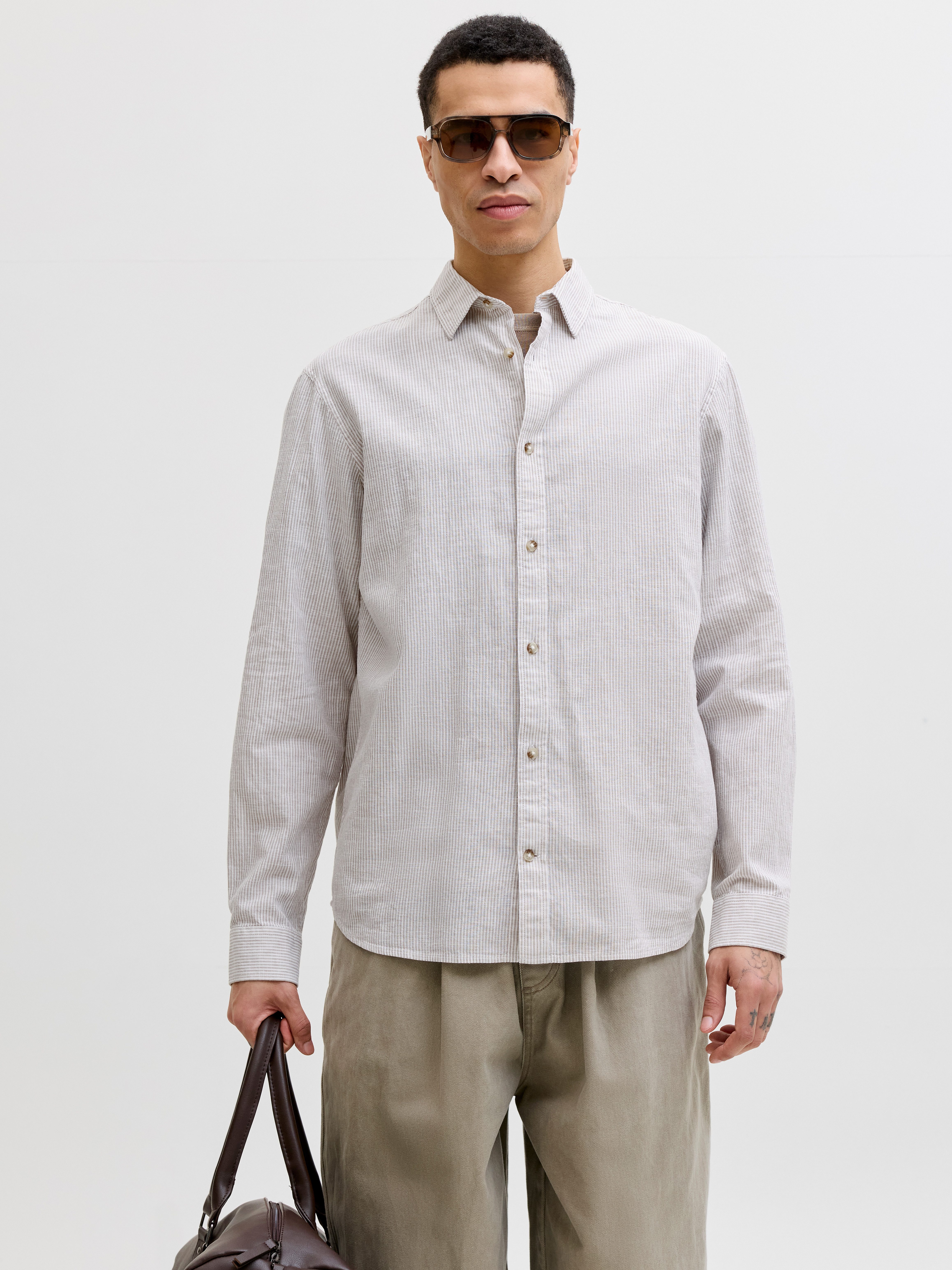 Jack & Jones Langarmhemd JJESUMMER LINEN BLEND SHIRT L/S SN Baumwollmischung, regular fit