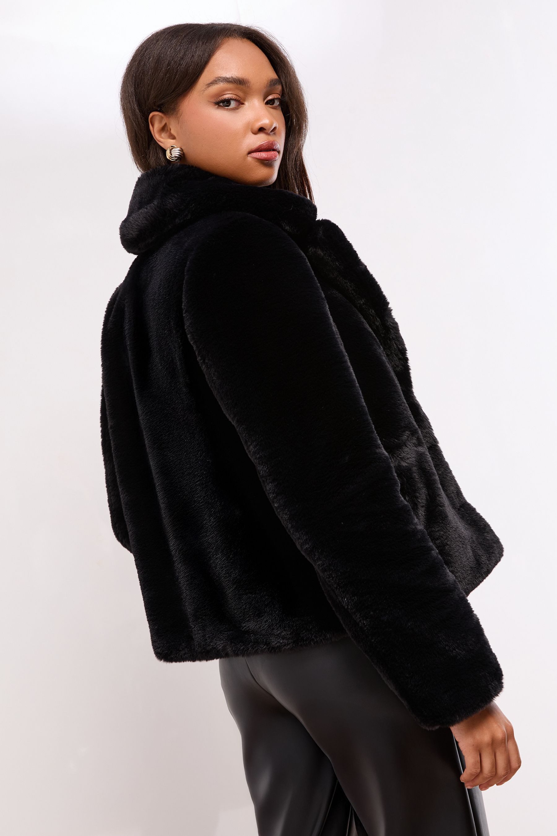 LIPSY Wintermantel Lipsy Kurzer Dolly-Mantel, Regular (1-tlg) günstig online kaufen