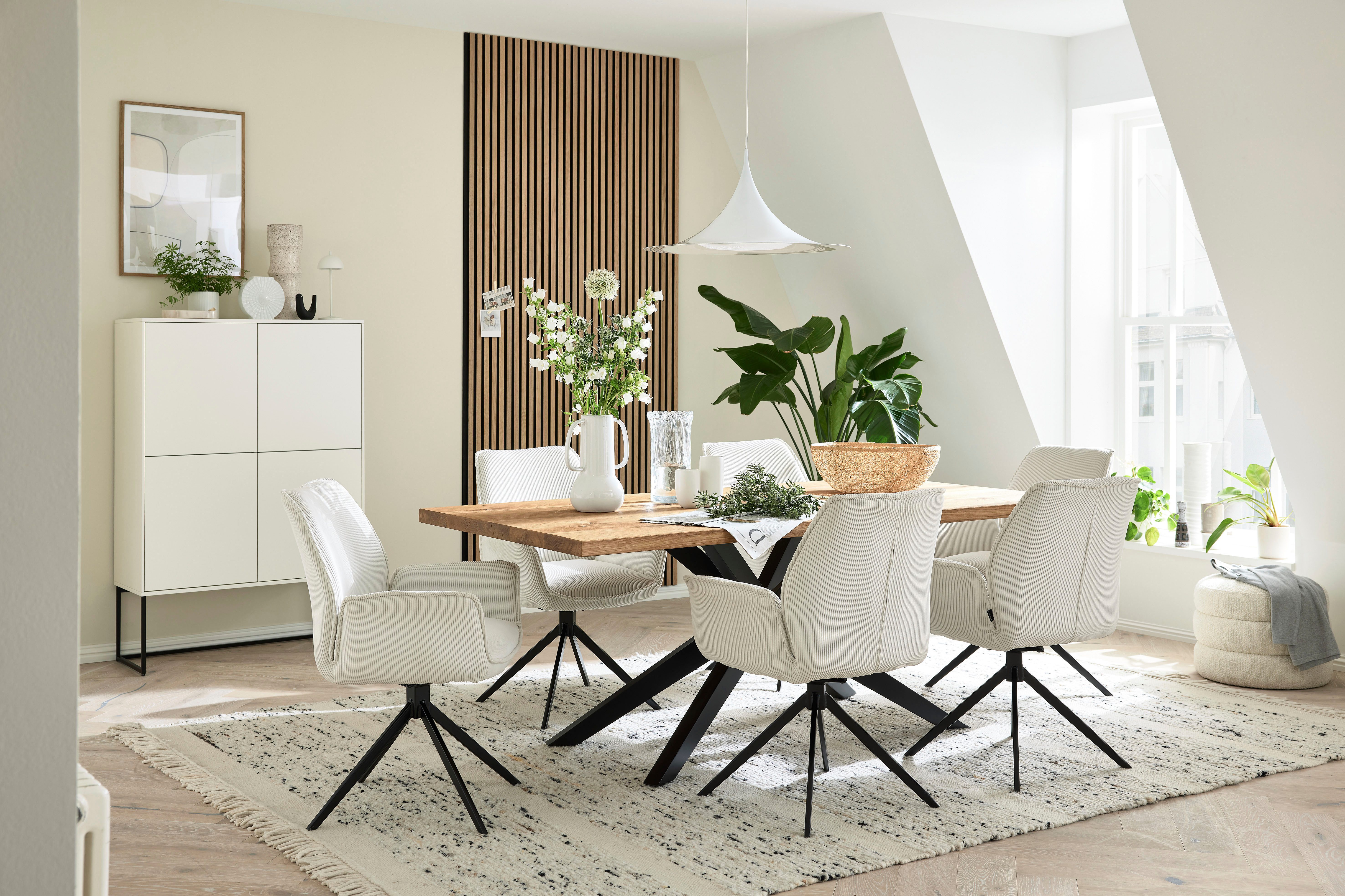 Musterring Esstisch Tiama, mit fester Platte in Barock-Eiche massiv, 40mm, Eisengestell schwarz