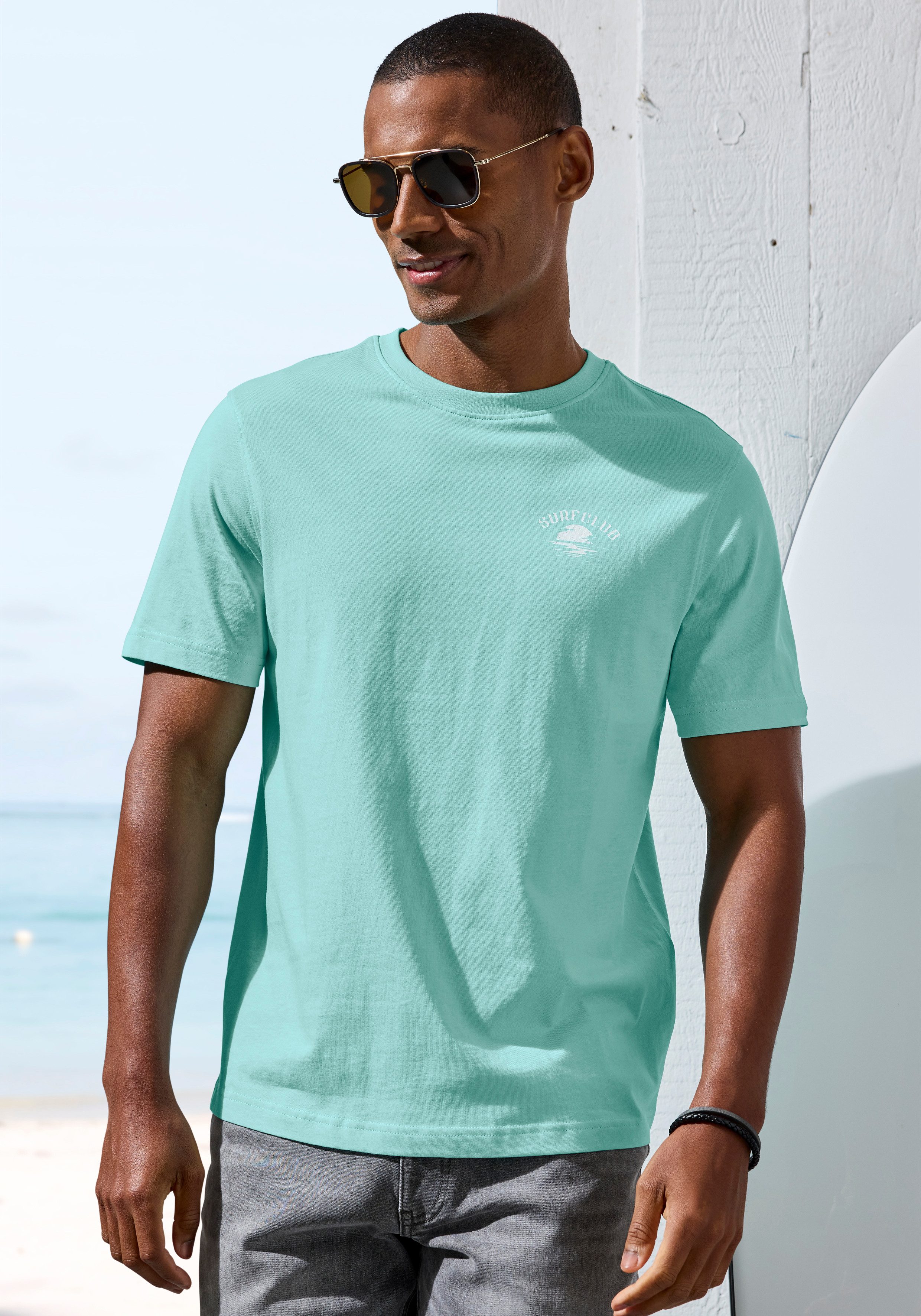 T-Shirt, sommerliches Shirt mit modischem Surfer Print