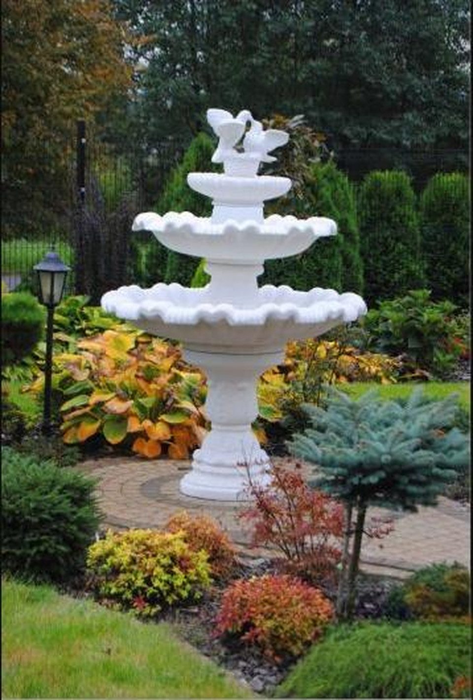 JVmoebel Gartenbrunnen Handgefertigter Steinbrunnen für den Garten, kunstvolles Design, (1 tlg), Made in Europa