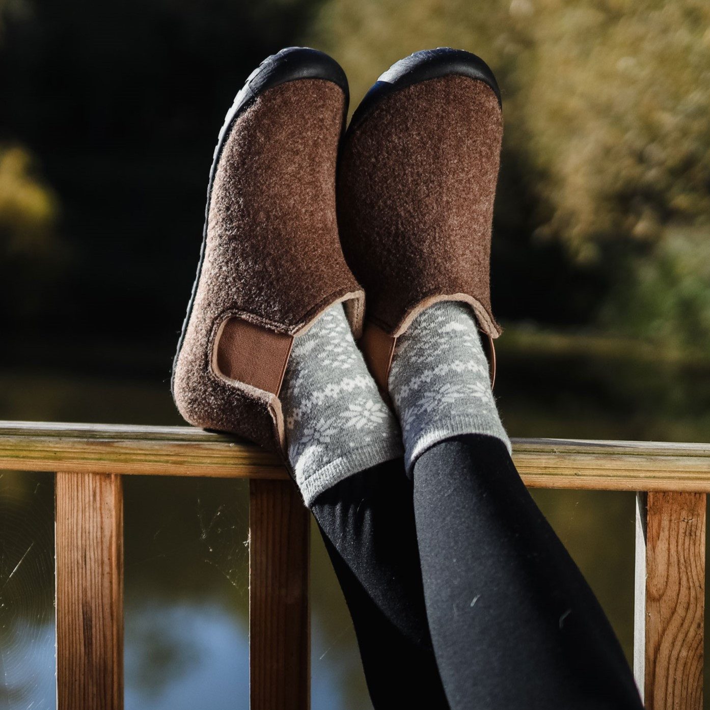Gumbies Brumby in Chocolate-Cream Hausschuh aus recycelten Materialien, rutschfeste & stabile Sohle