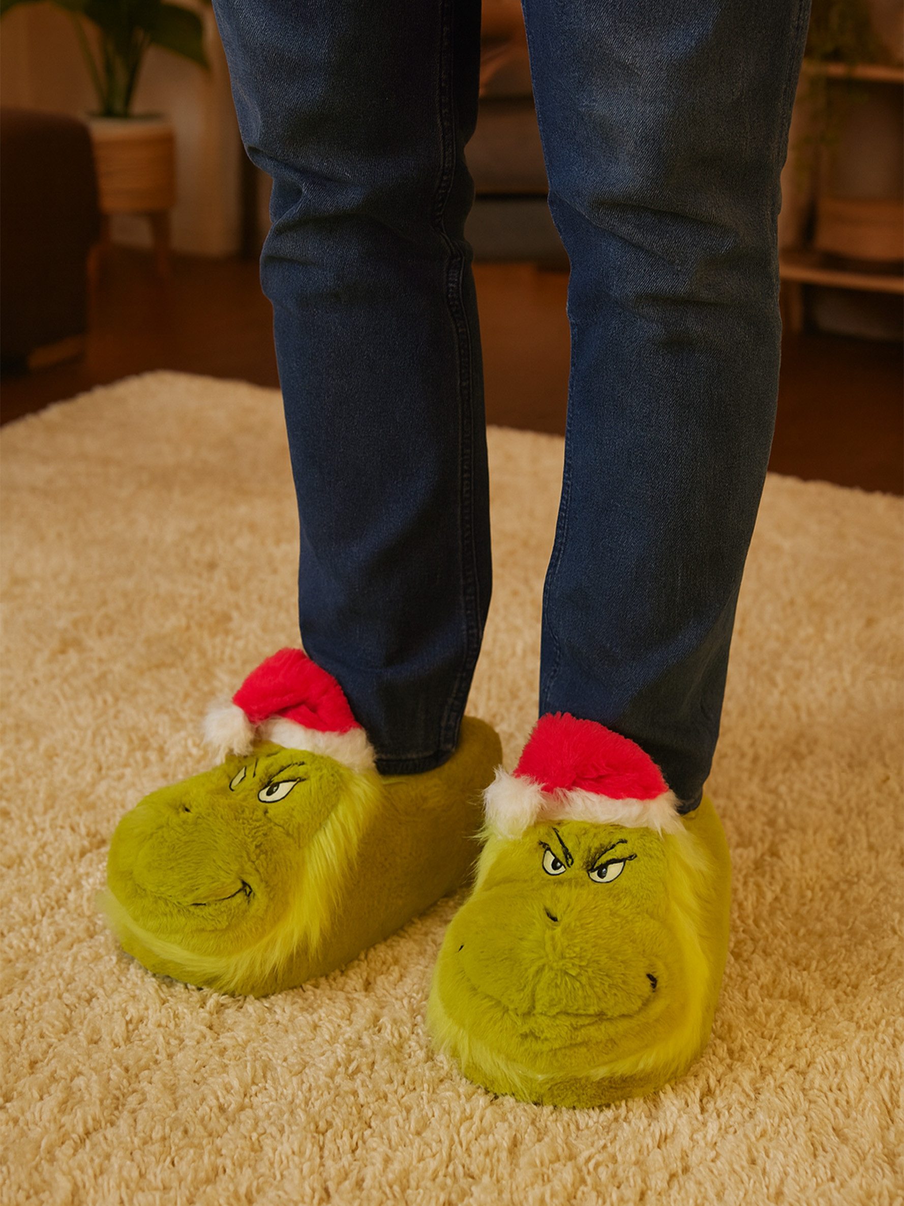 United Labels® The Grinch 3D Hausschuhe Plüsch Slipper Pantoffeln Puschen Schlappen Hausschuh