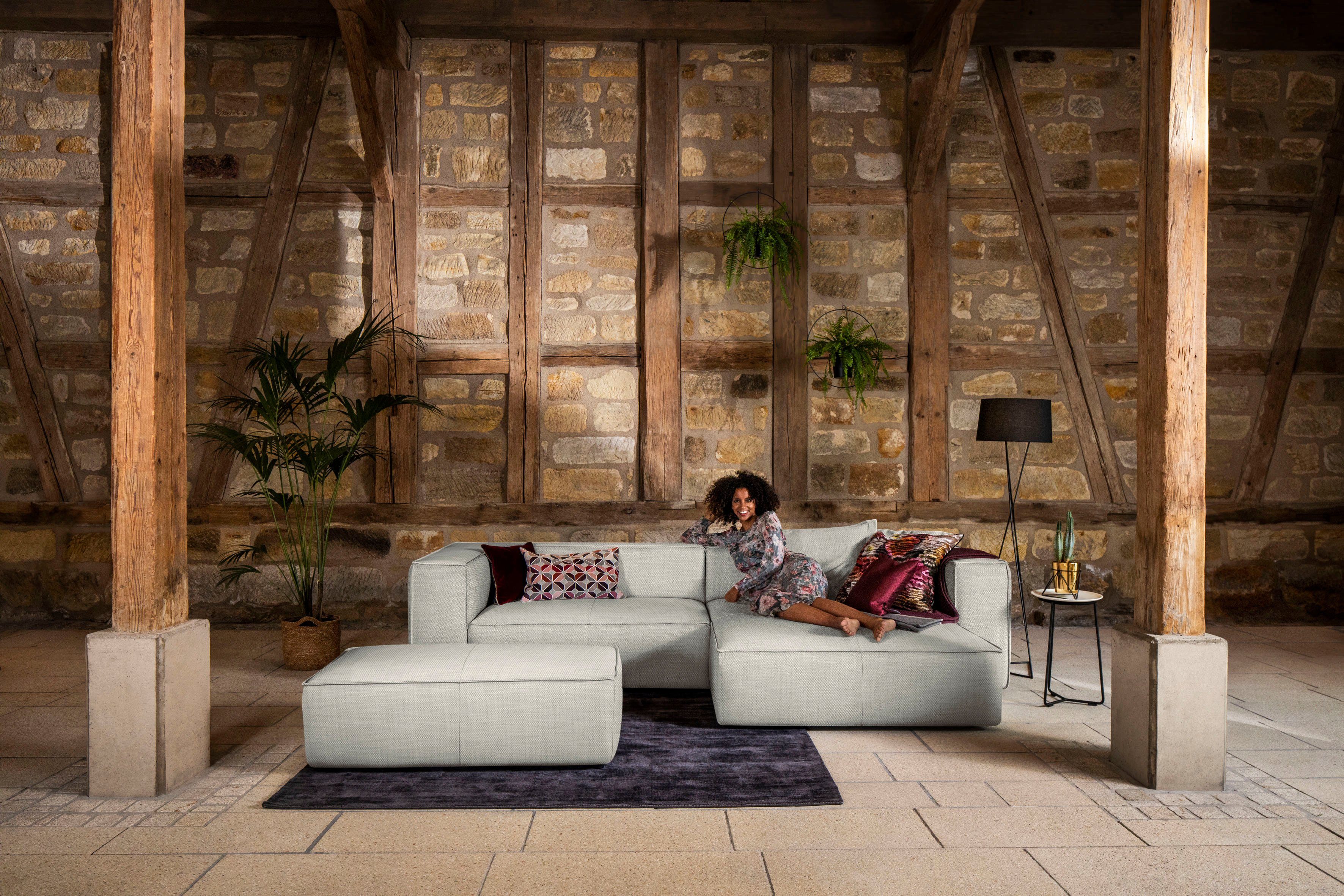 W.SCHILLIG Hocker around-the-block, mit eleganter Biese günstig online kaufen