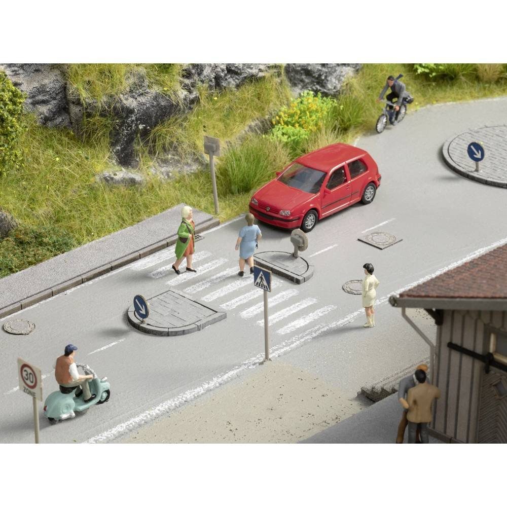 NOCH Modelleisenbahn-Fertiggelände H0 Straßen-Deko-Set