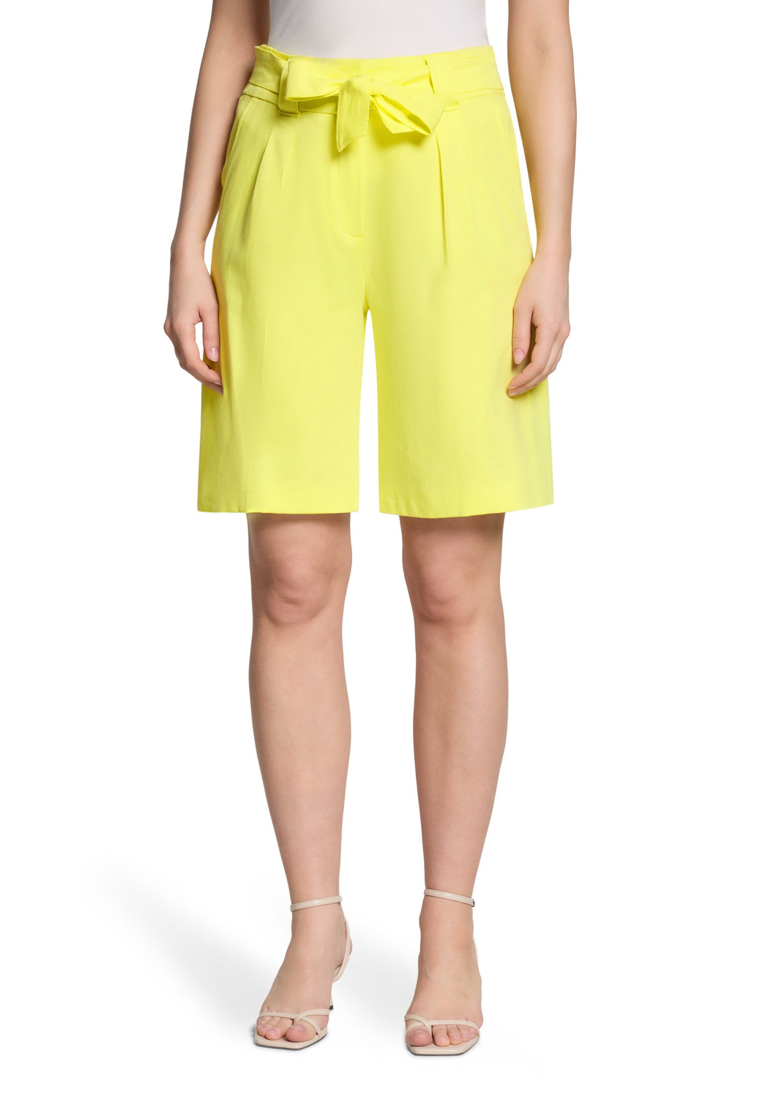 Shorts Damen mit Bundfalten