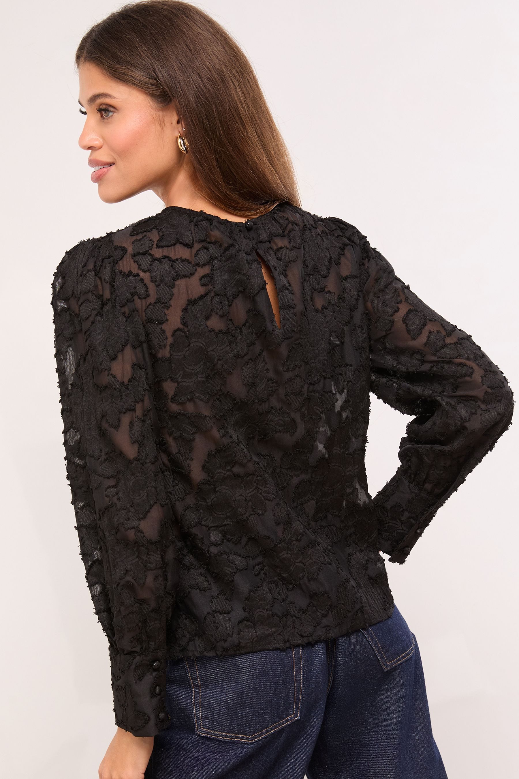 LIPSY Langarmbluse Lipsy Bluse mit Ausbrenner-Design, Regular (1-tlg)