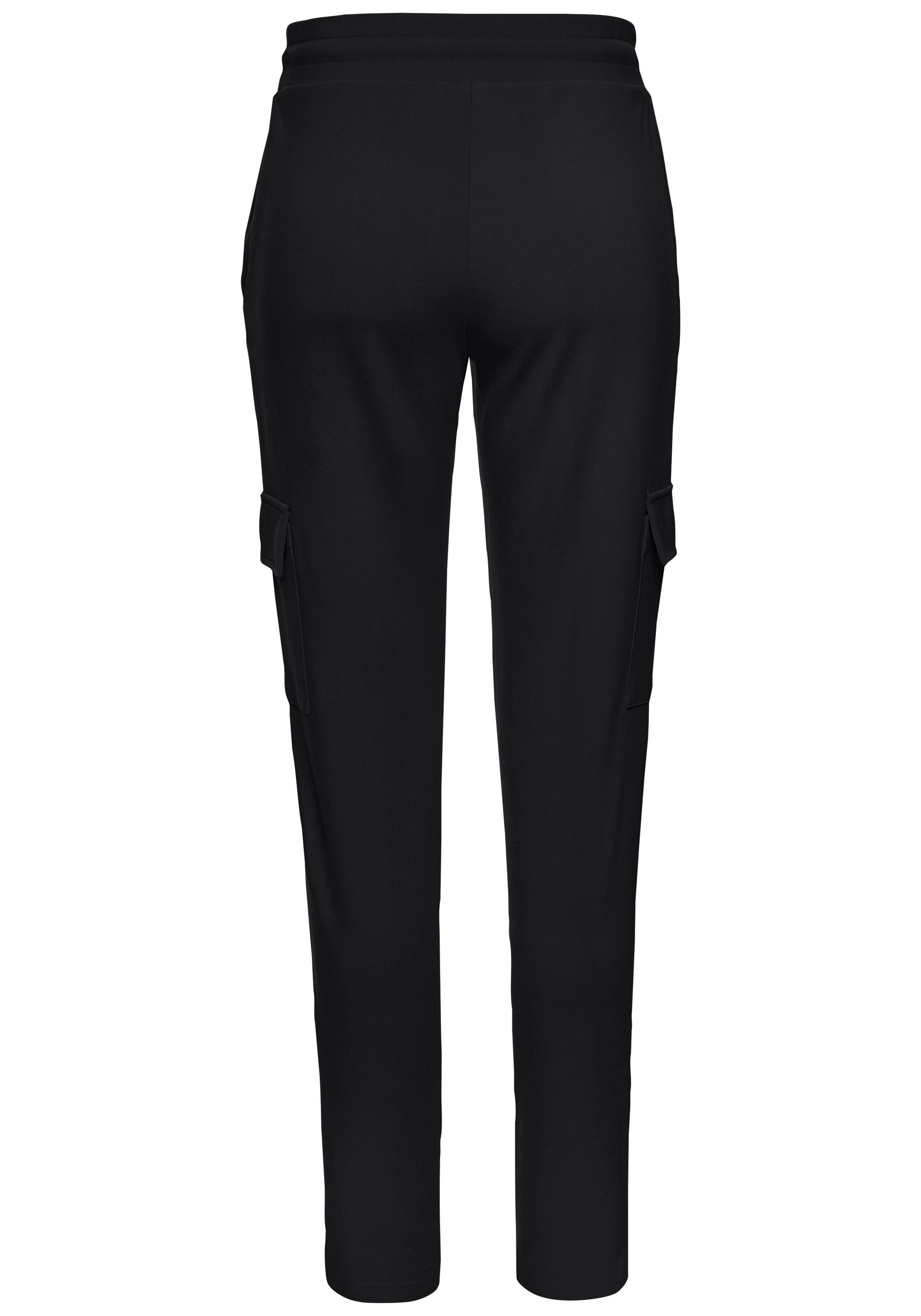 LASCANA Cargohose in weich fließendem Material, Loungewear
